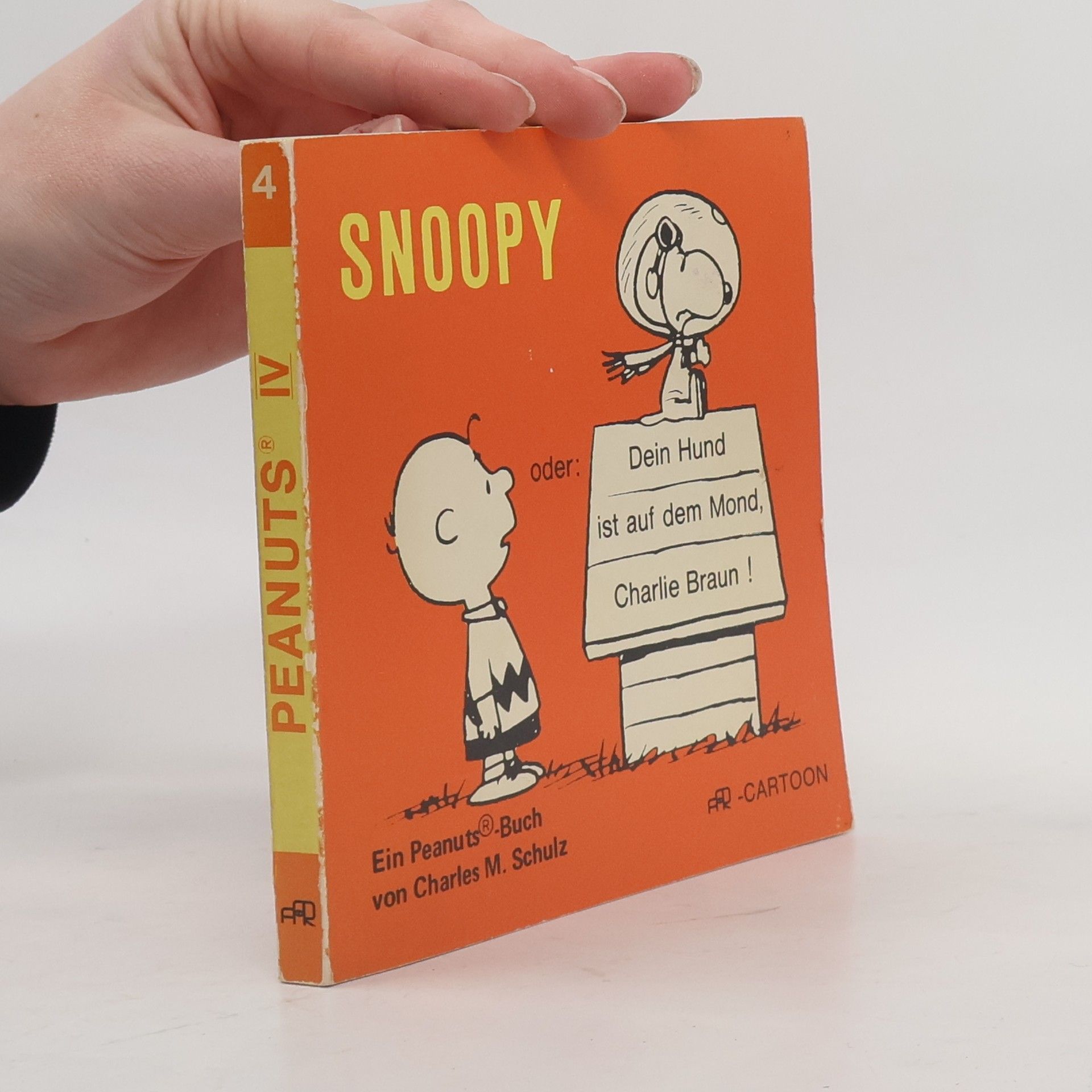 Charles M. Schulz Snoopy oder Dein Hund ist auf dem Mond, Charlie Braun
