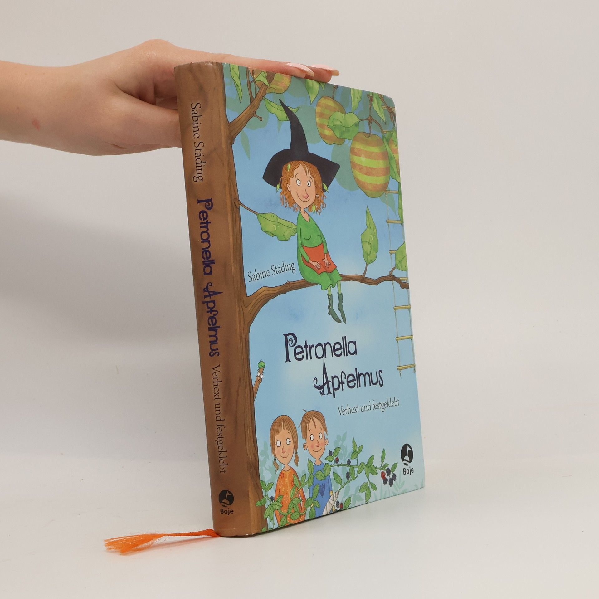 Verhext und festgeklebt. Petronella Apfelmus 1