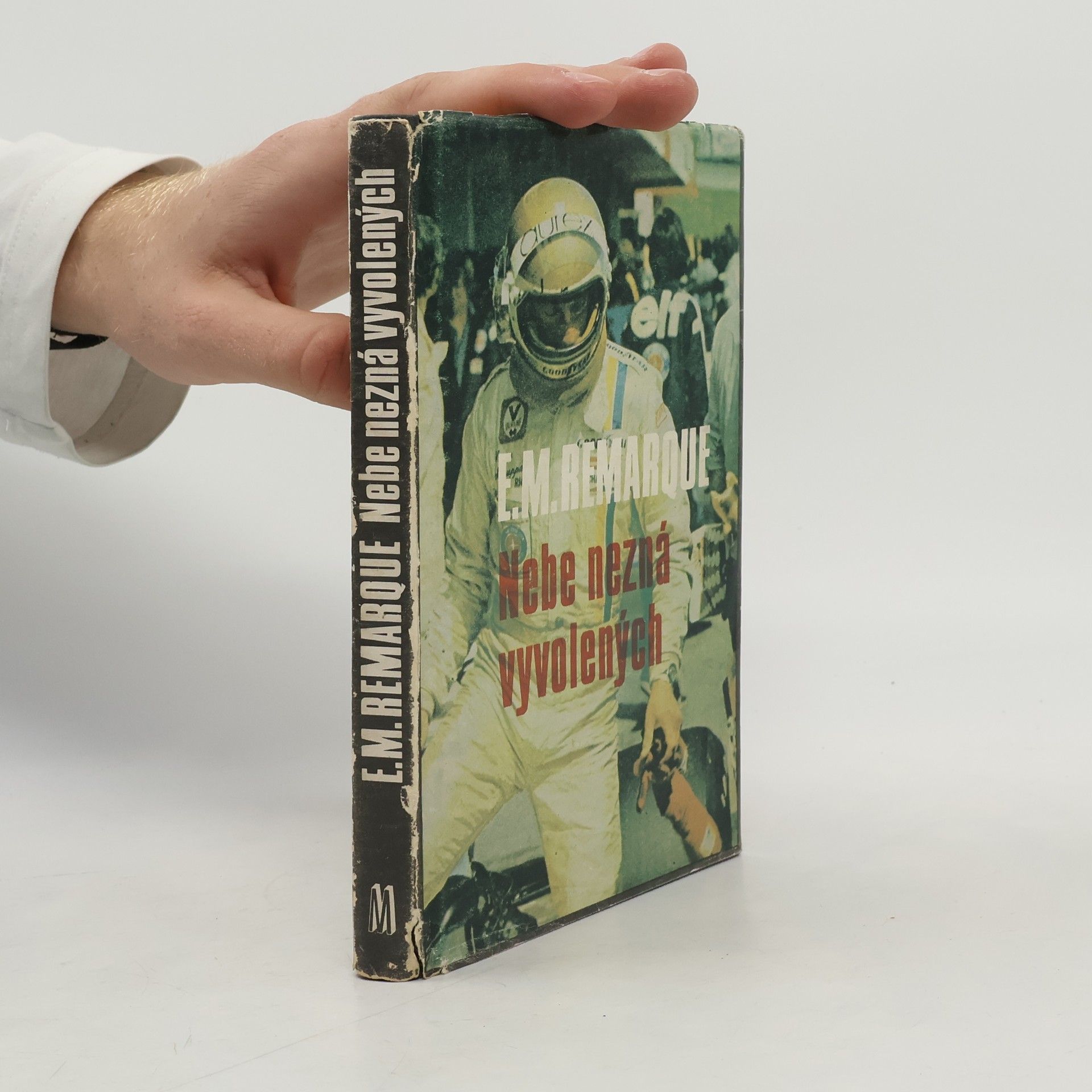 Erich Maria Remarque Nebe nezná vyvolených
