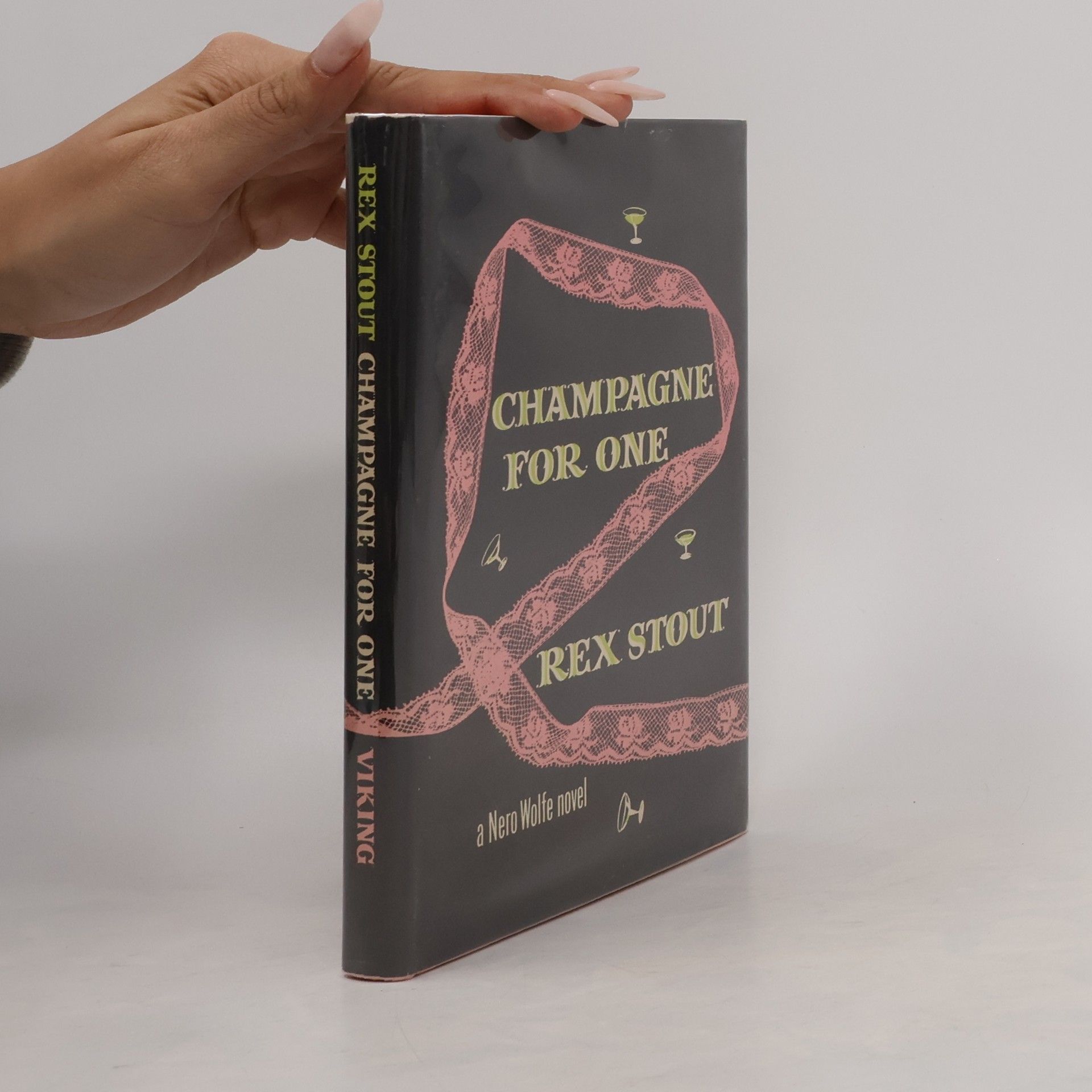 Rex Stout Champagne for one