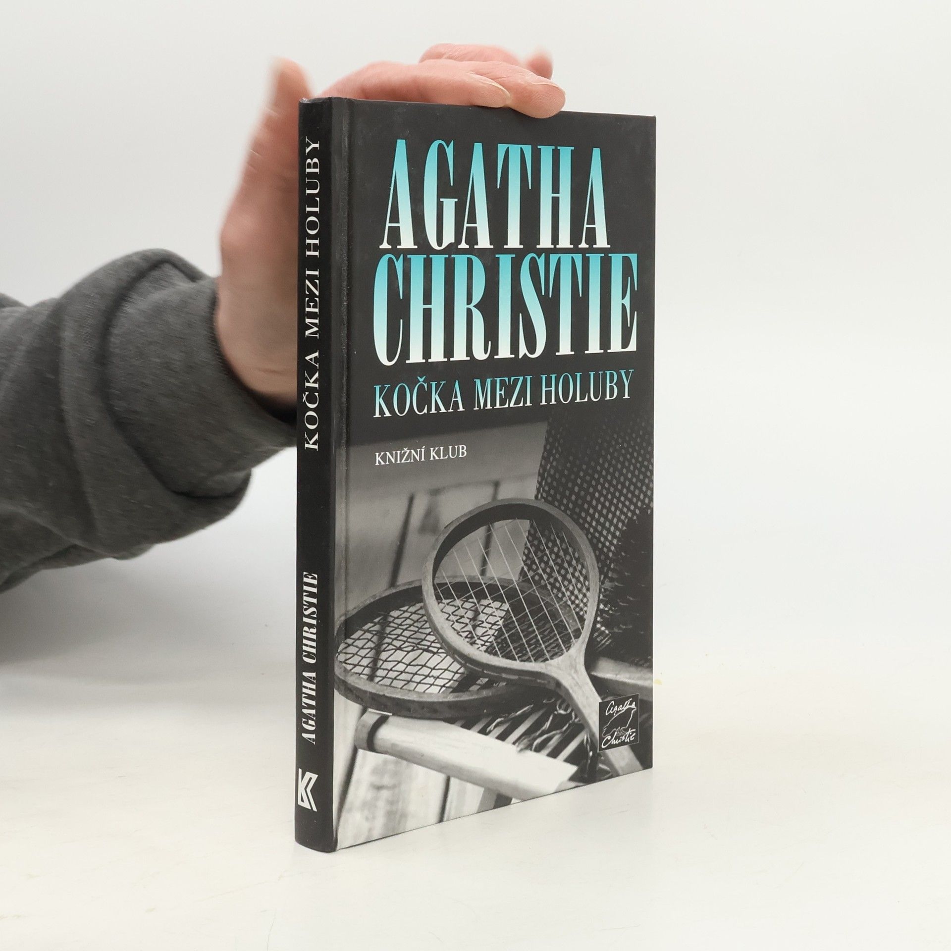 Agatha Christie Kočka mezi holuby