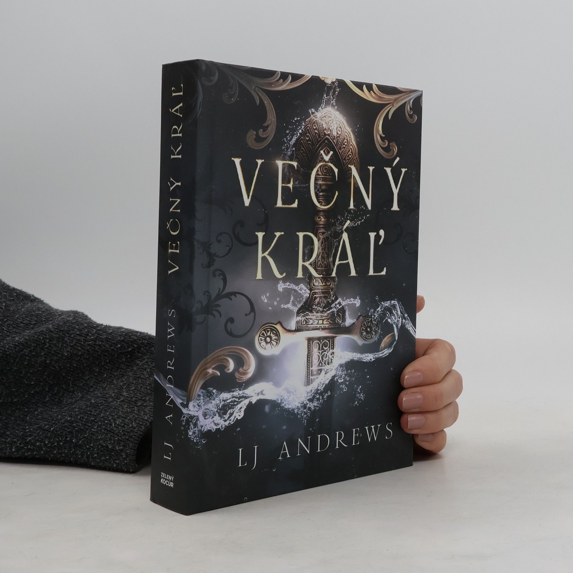 Lj Andrews Večný kráľ