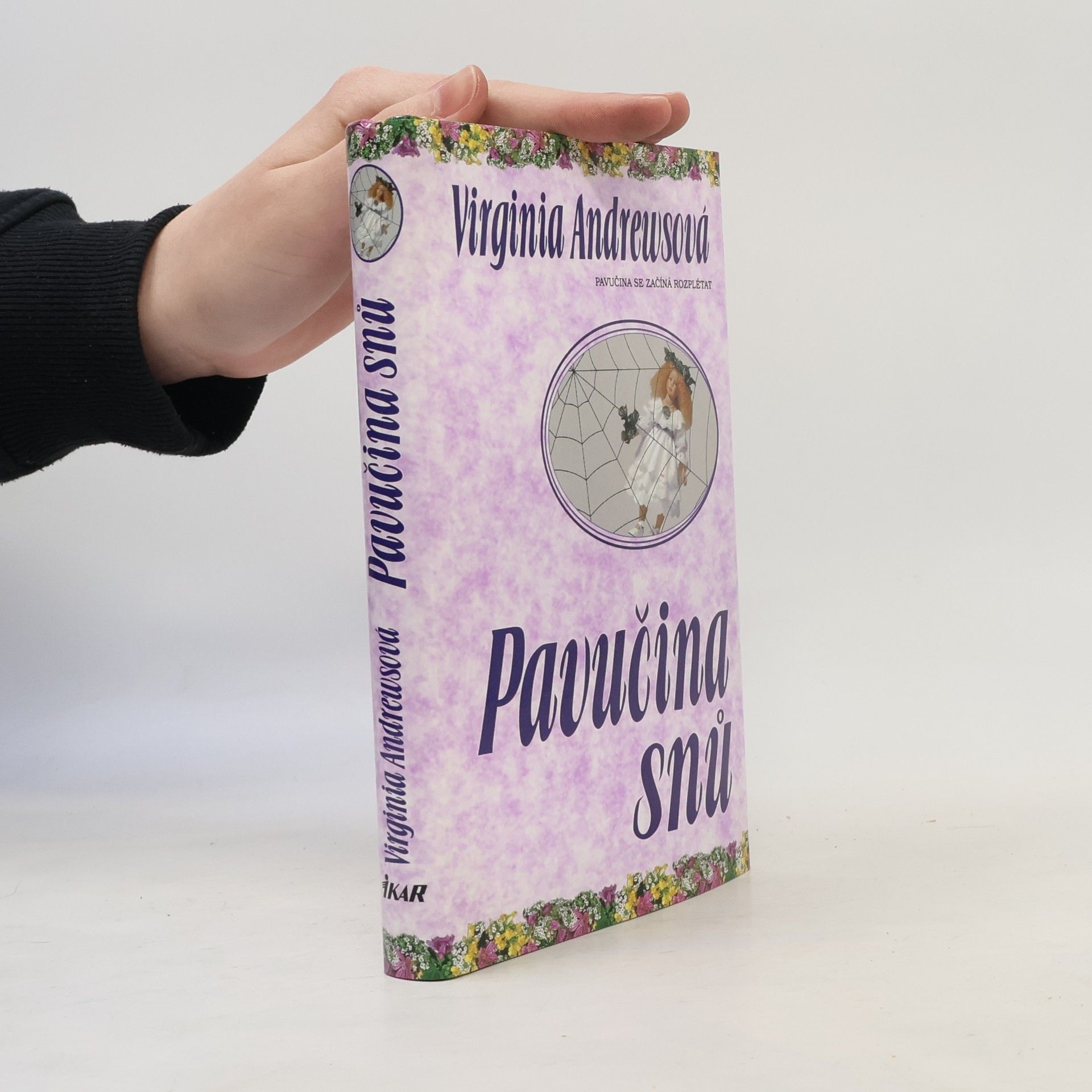 V. C. Andrews Pavučina snů