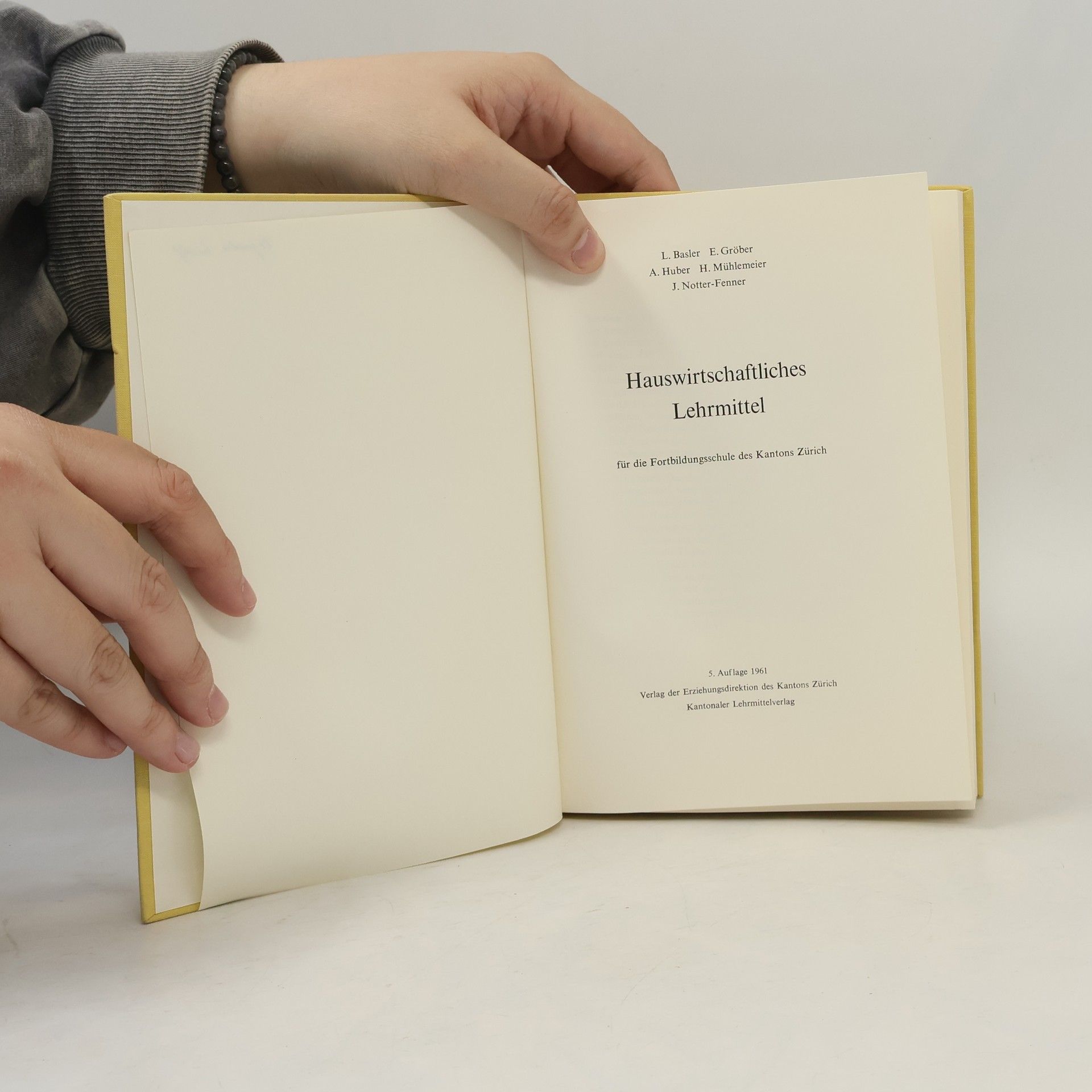 Autorenkollektiv Hauswirtschaftliches Lehrmittel
