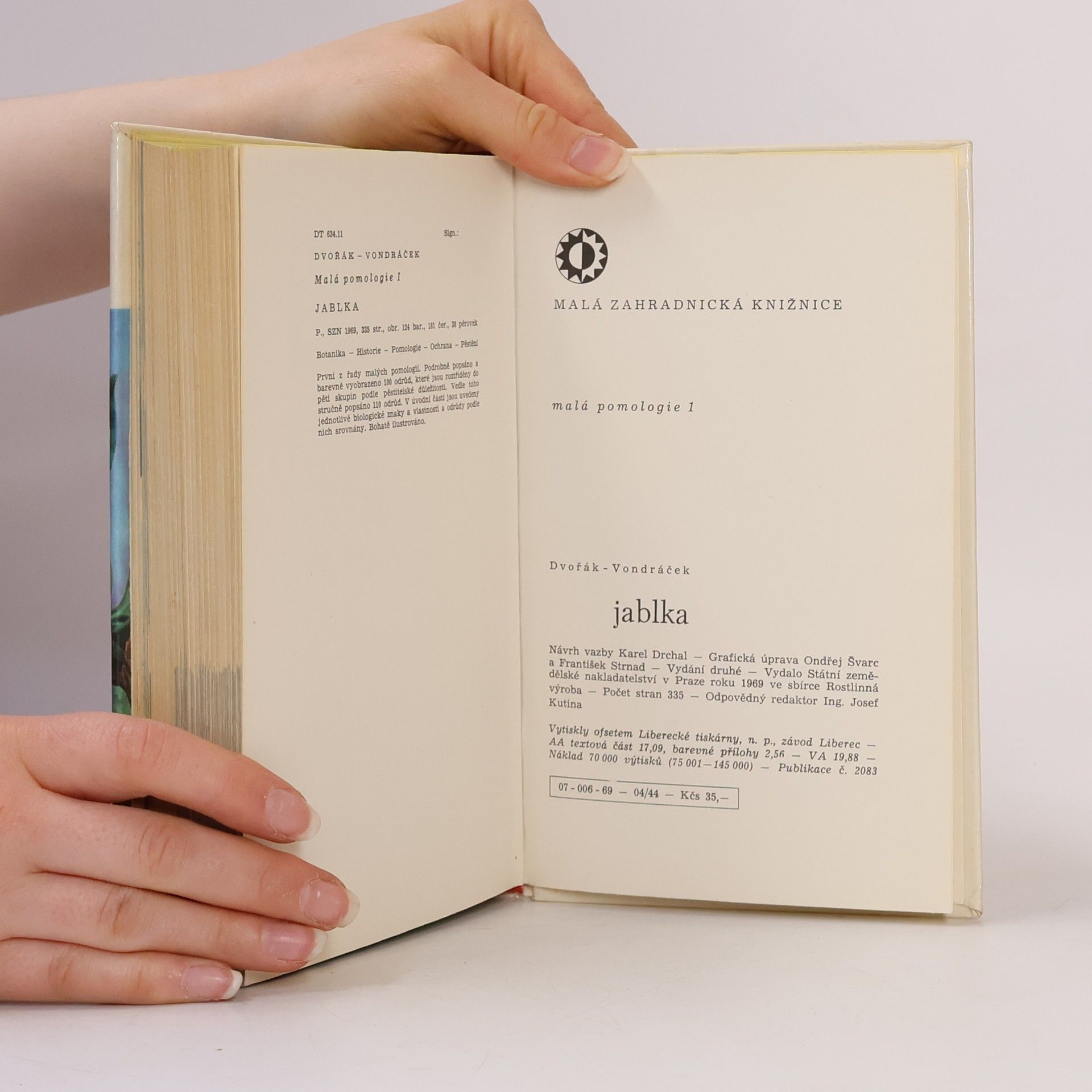 Autorenkollektiv Malá pomologie 1. Jablka