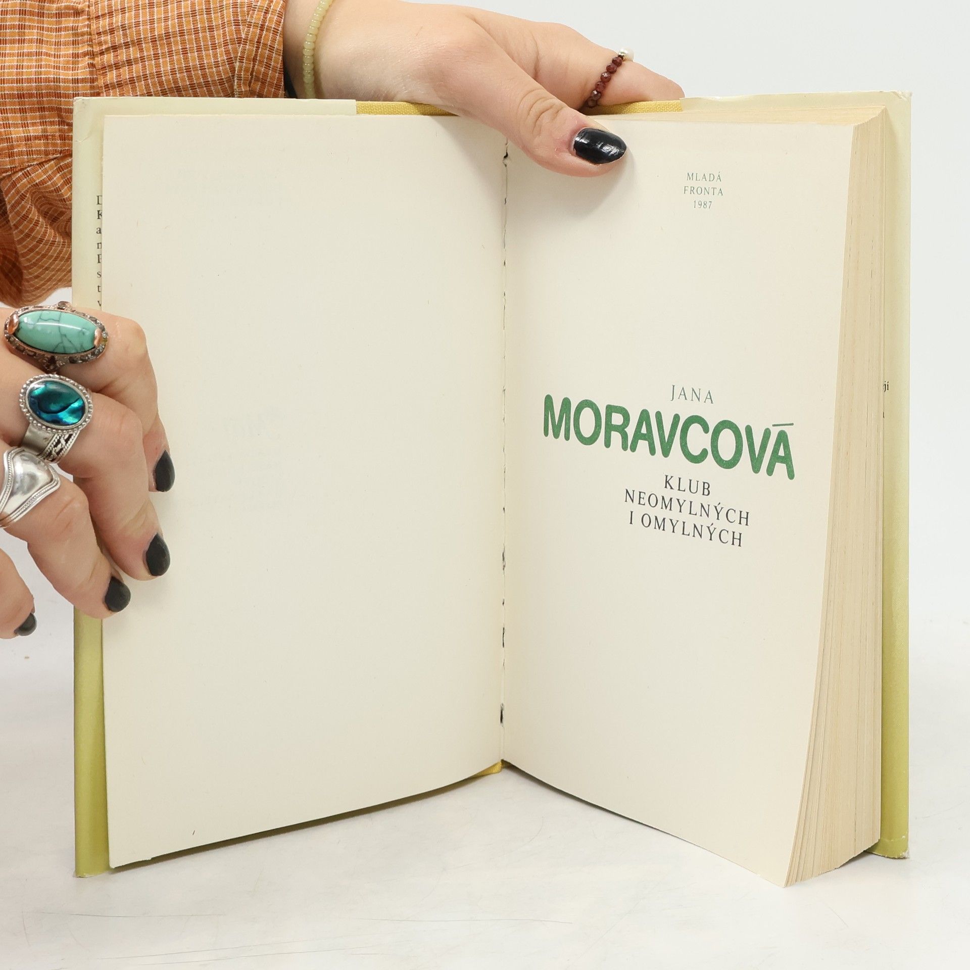 Moravcová Jana Klub neomylných i omylných