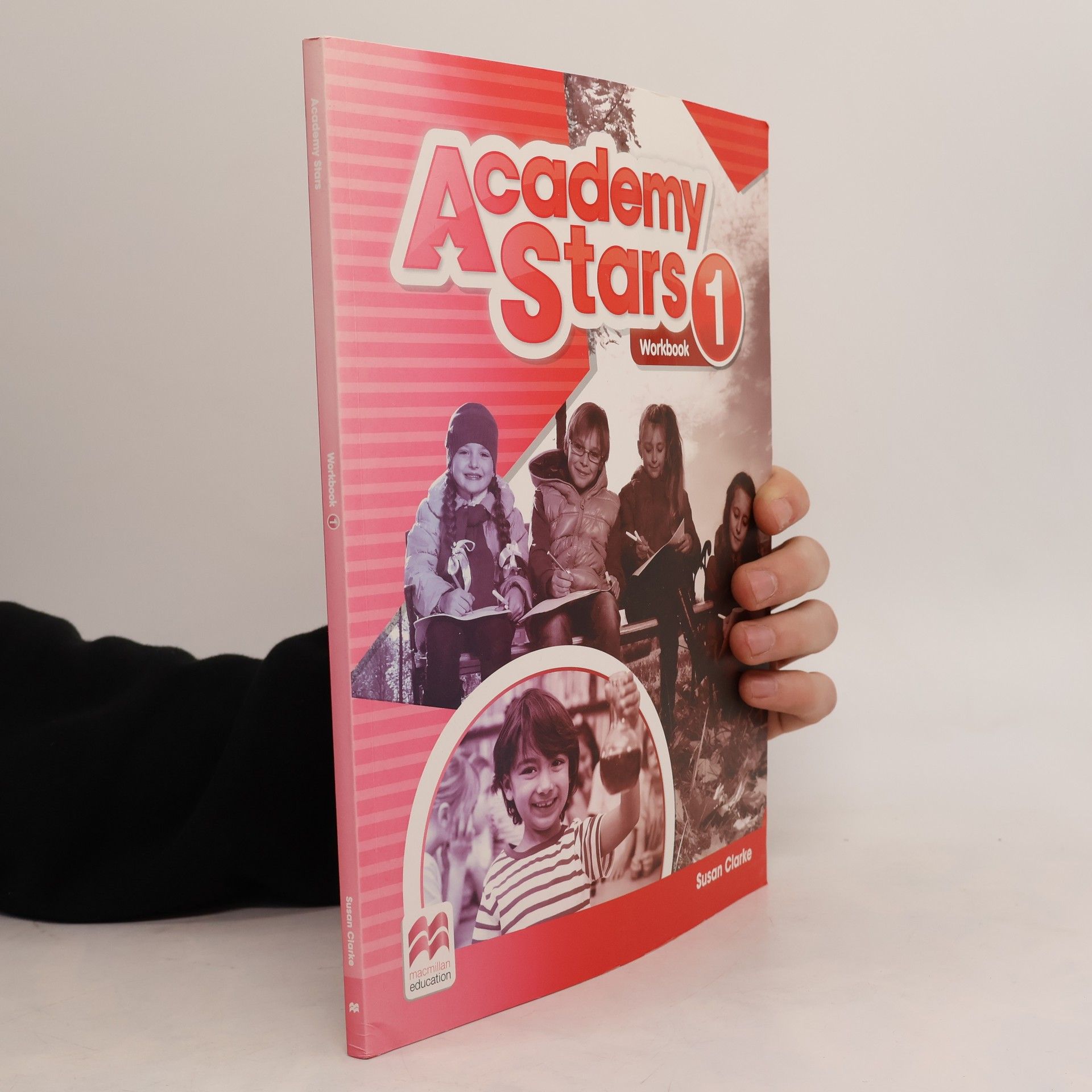 Sue Clarke Academy stars. 1, Workbook