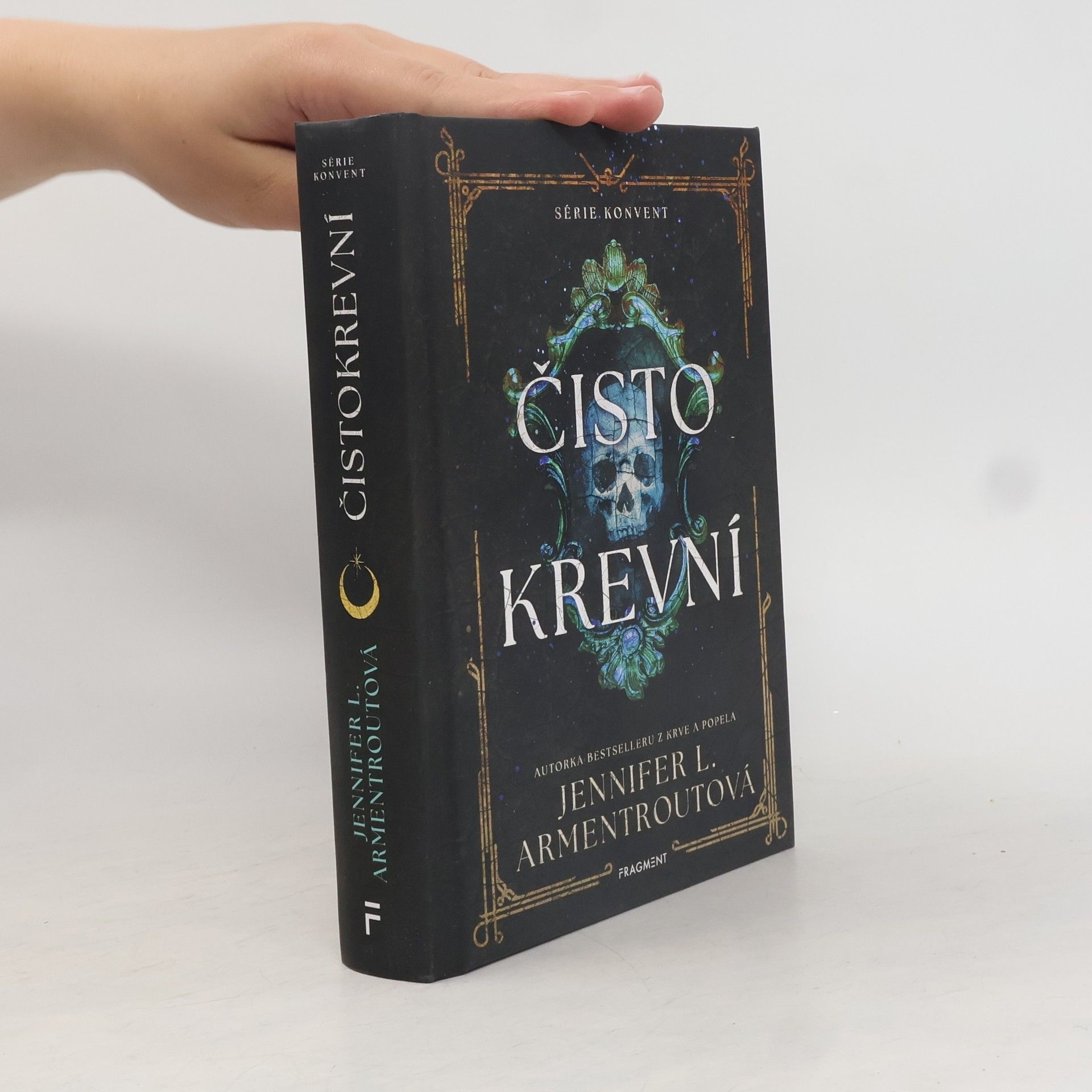 Jennifer L. Armentrout Čistokrevní