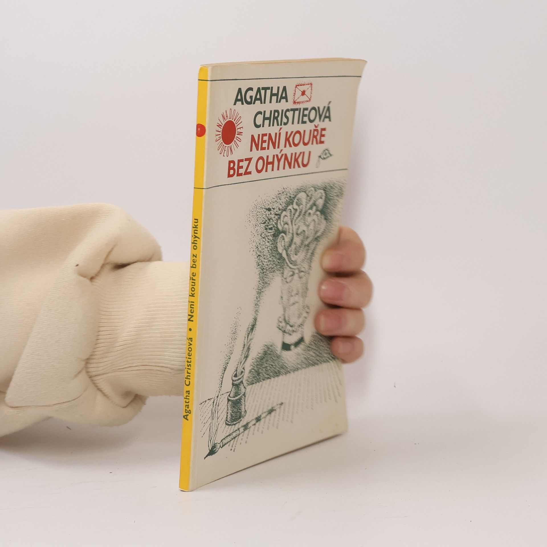 Agatha Christie Není kouře bez ohýnku