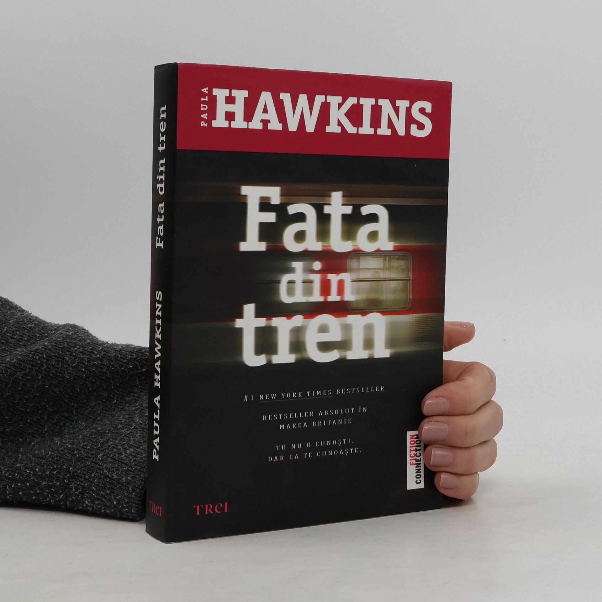 Paula Hawkins Fata din tren