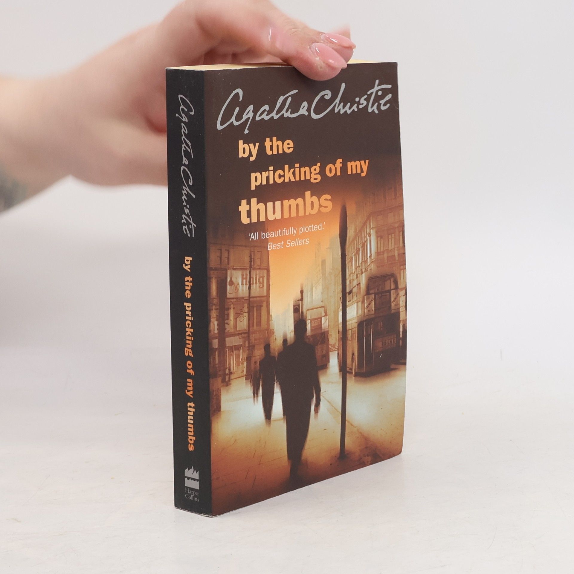 Agatha Christie By the pricking of my thumbs