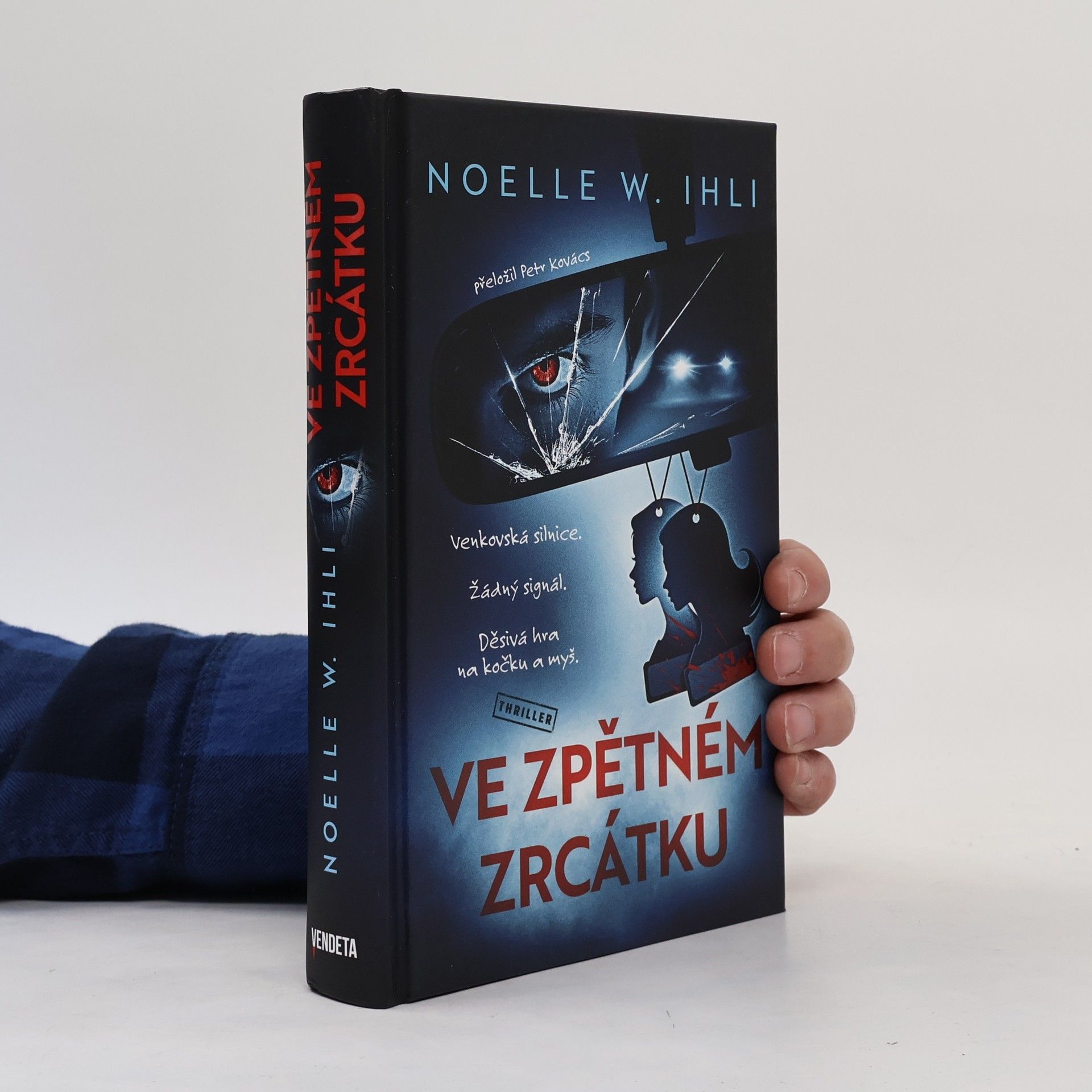 Noelle W. Ihli Ve zpětném zrcátku