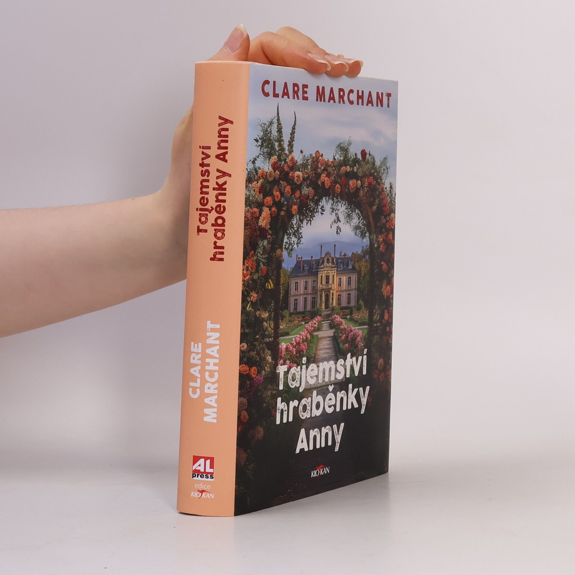 Clare Marchant Tajemství hraběnky Anny