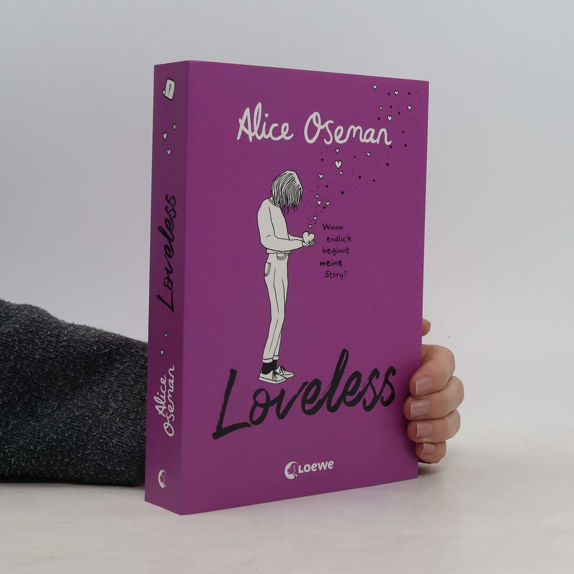 Alice Oseman Loveless