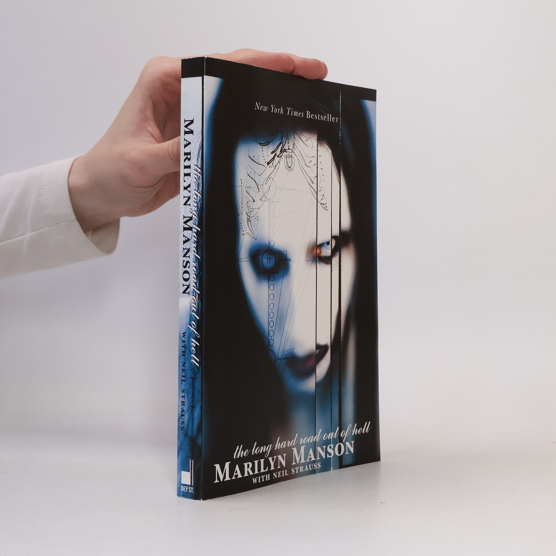 Marilyn Manson The long hard road out of hell
