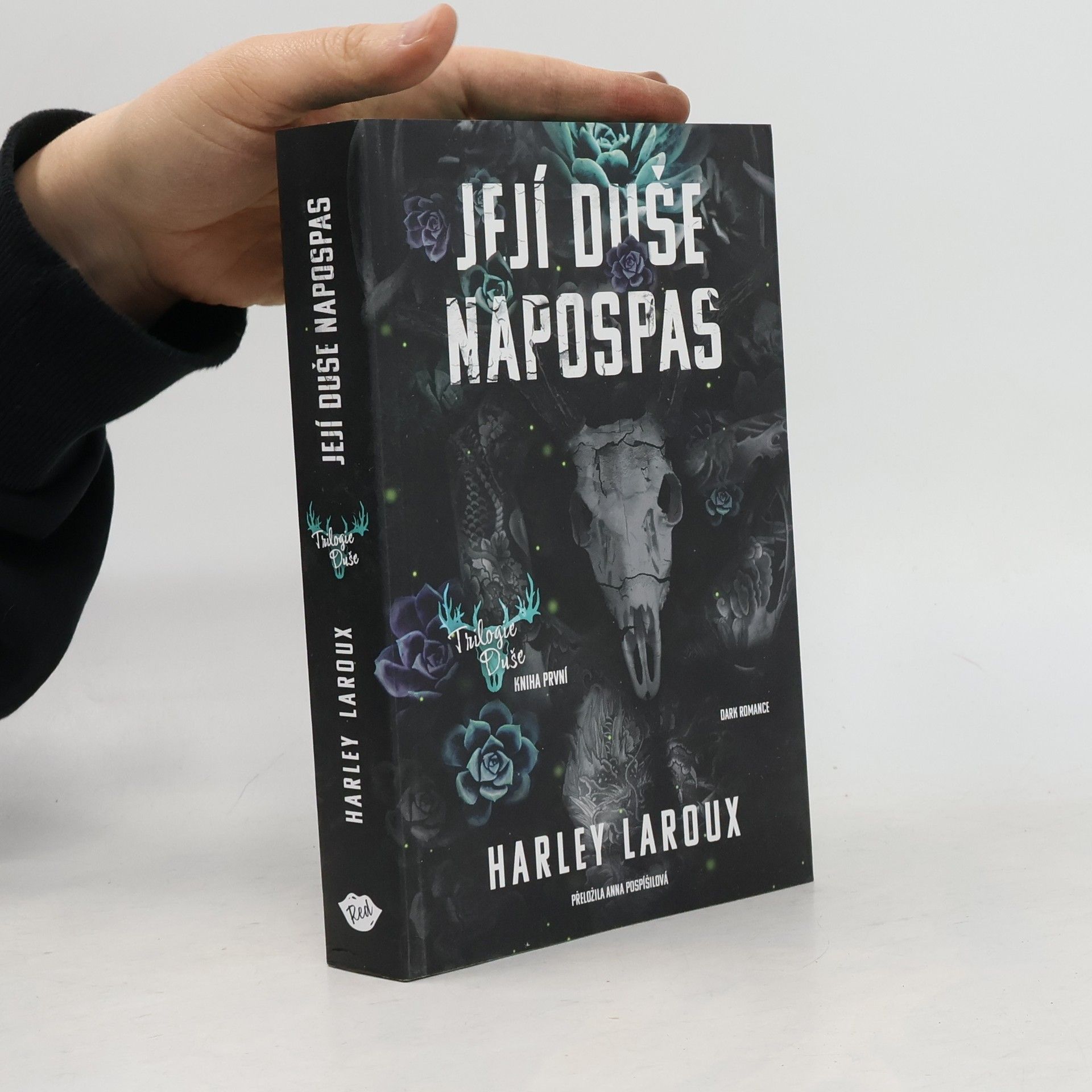 Harley Laroux Její duše napospas