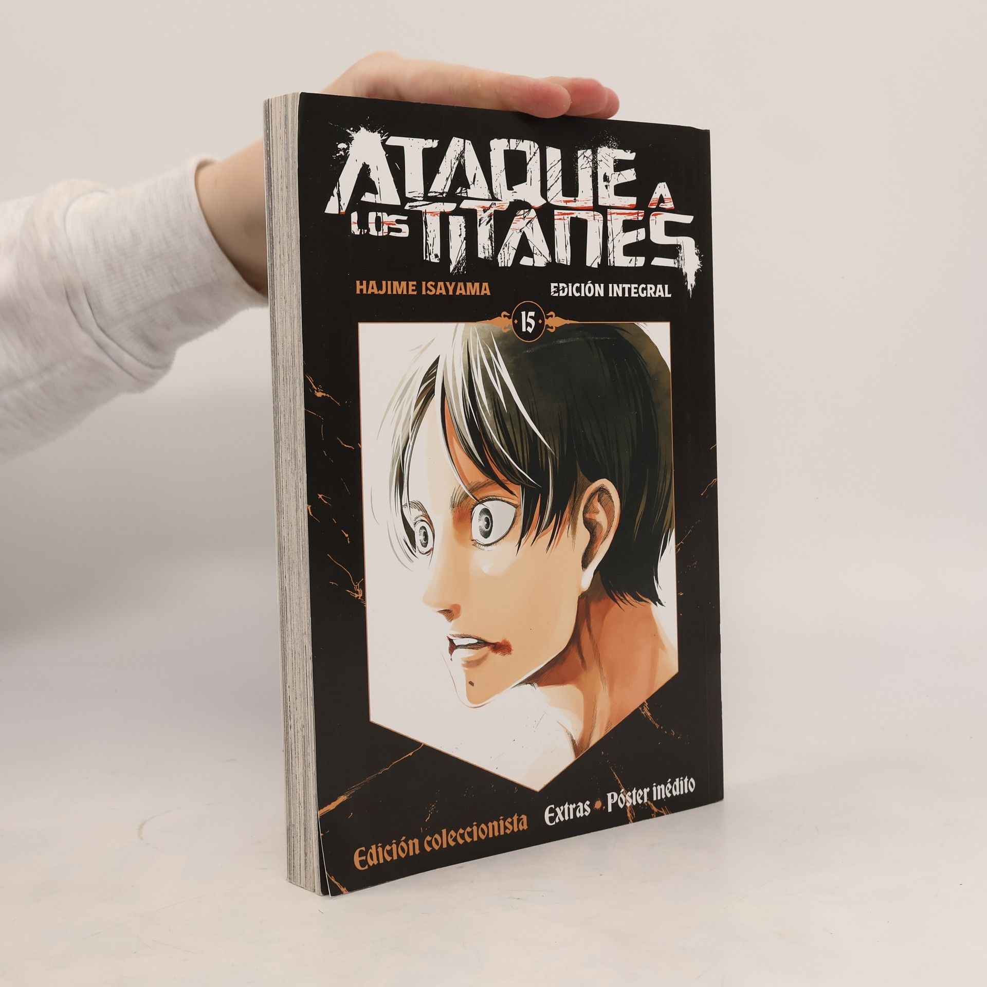 Hajime Isayama Ataque a los Titanes 1