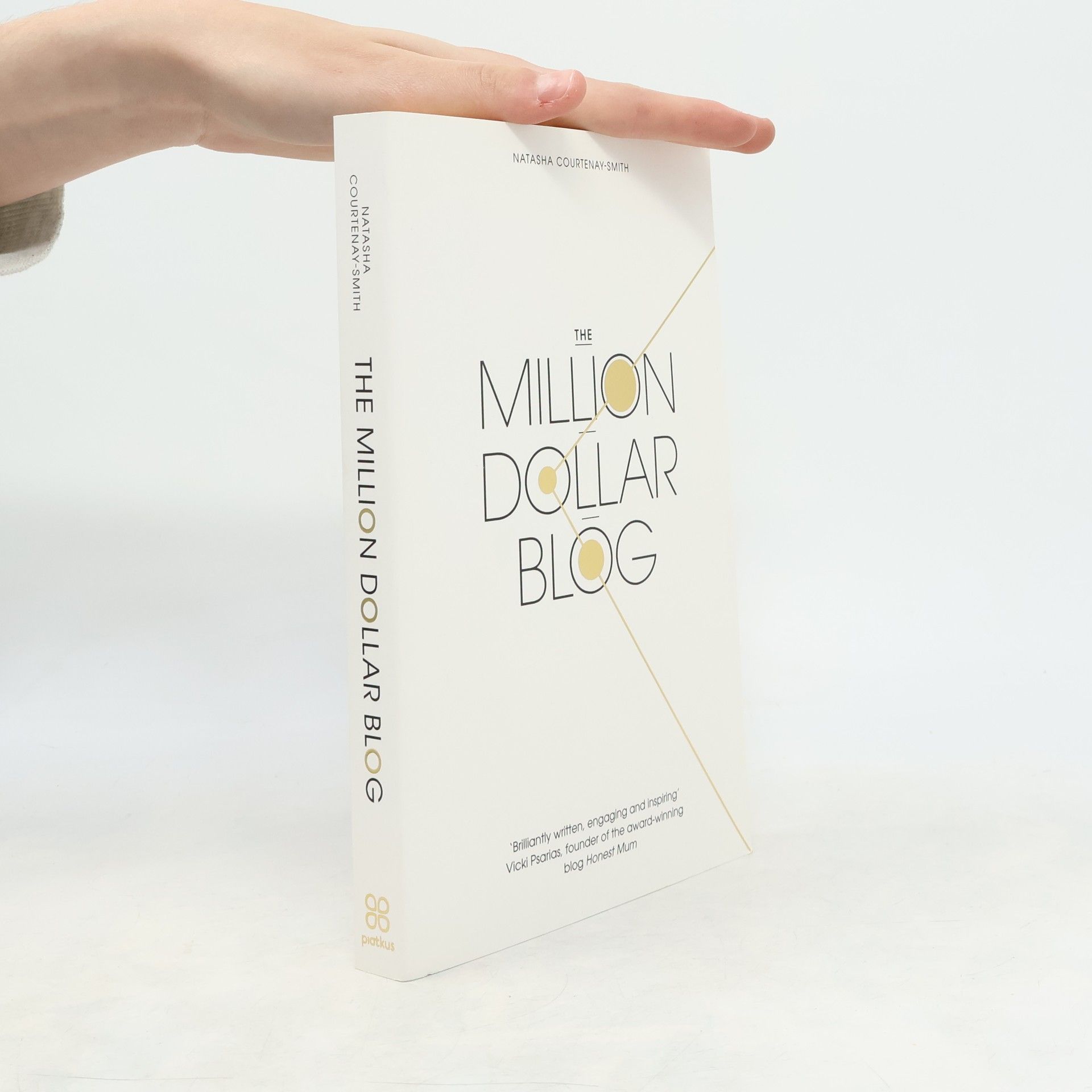 Natasha Courtenay-Smith The Million Dollar Blog