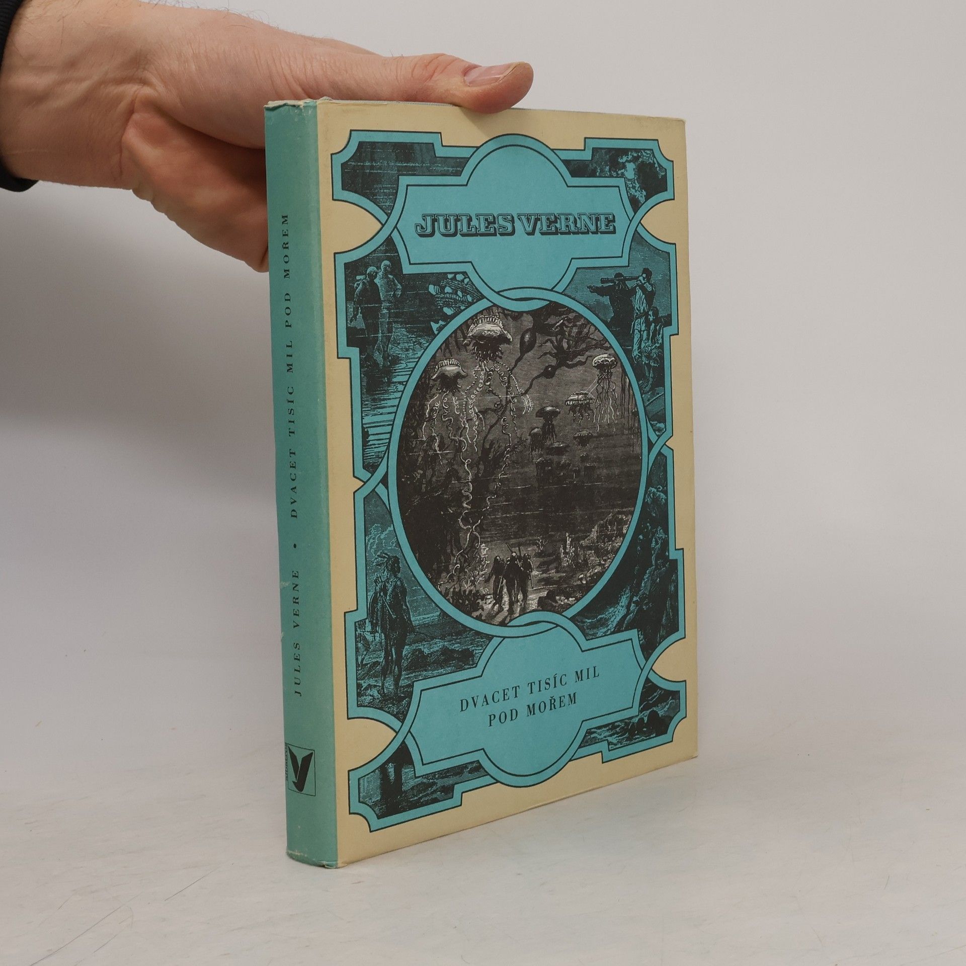 Jules Verne Dvacet tisíc mil pod mořem