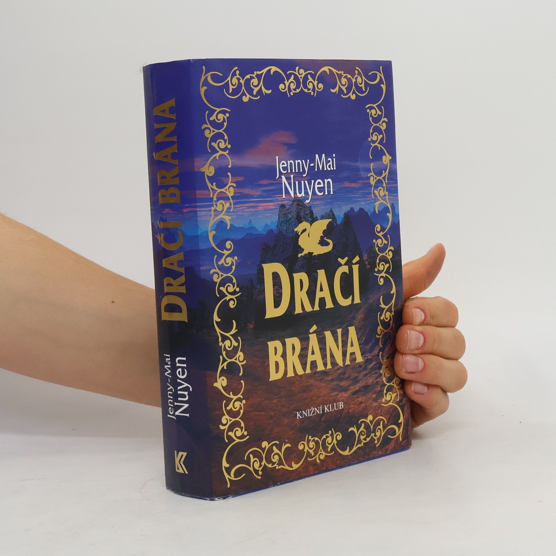 Jenny-Mai Nuyen Dračí brána