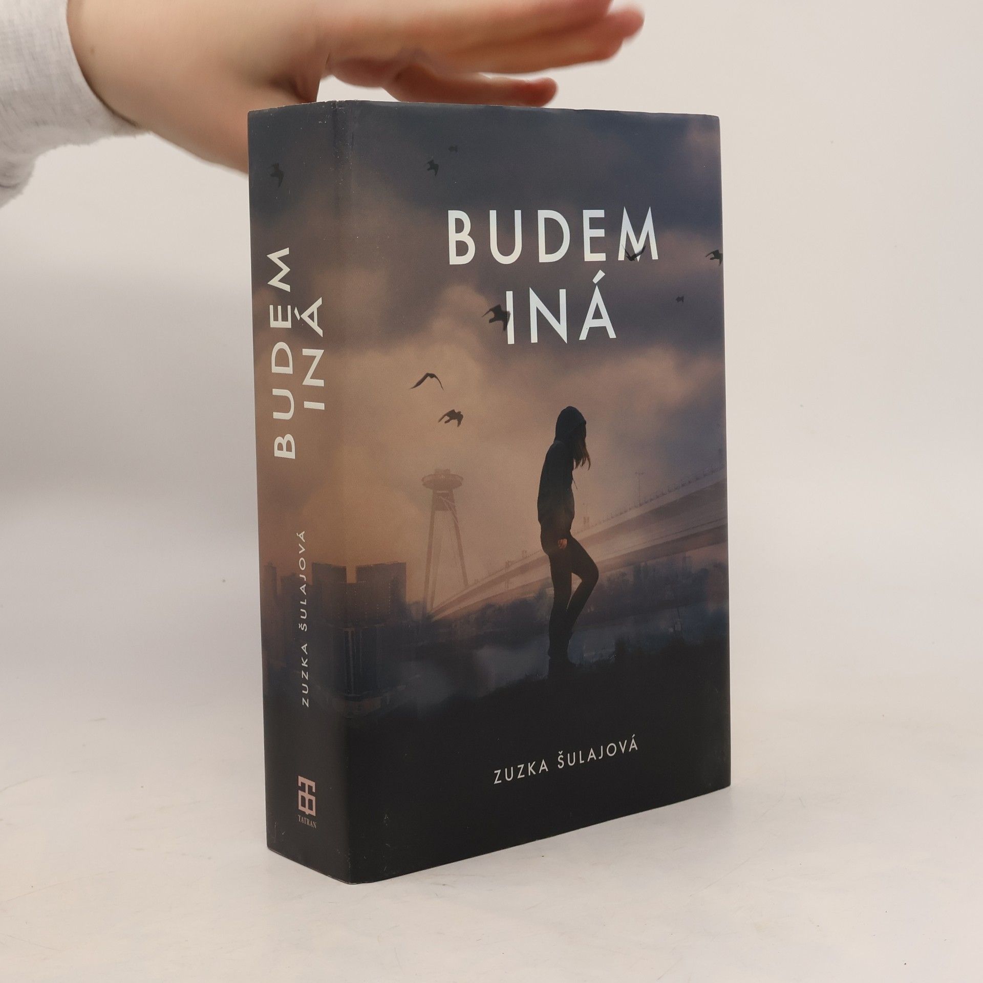Zuzana Šulajová Budem iná