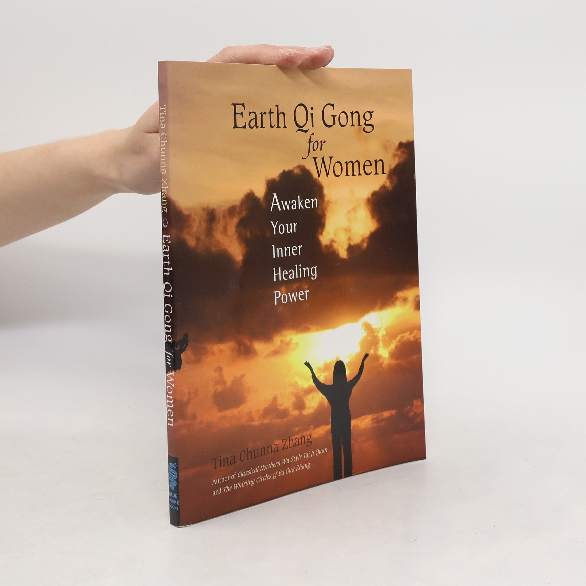 Chen Xiu Qin Earth Qi Gong for Women