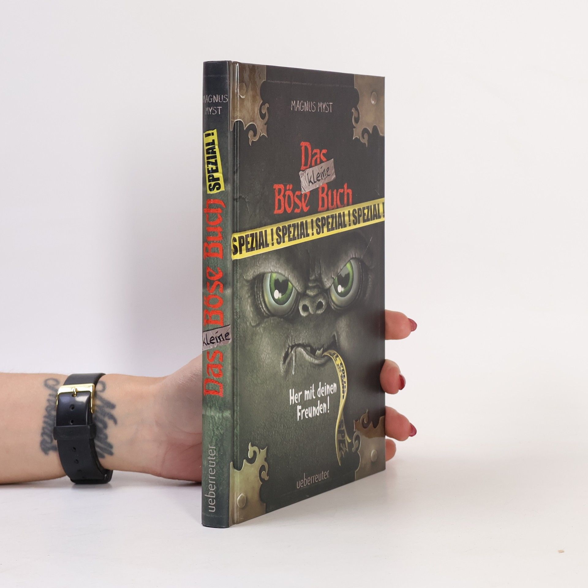 Magnnus Myst Das Böse Buch. Her mit deinen Freunden!