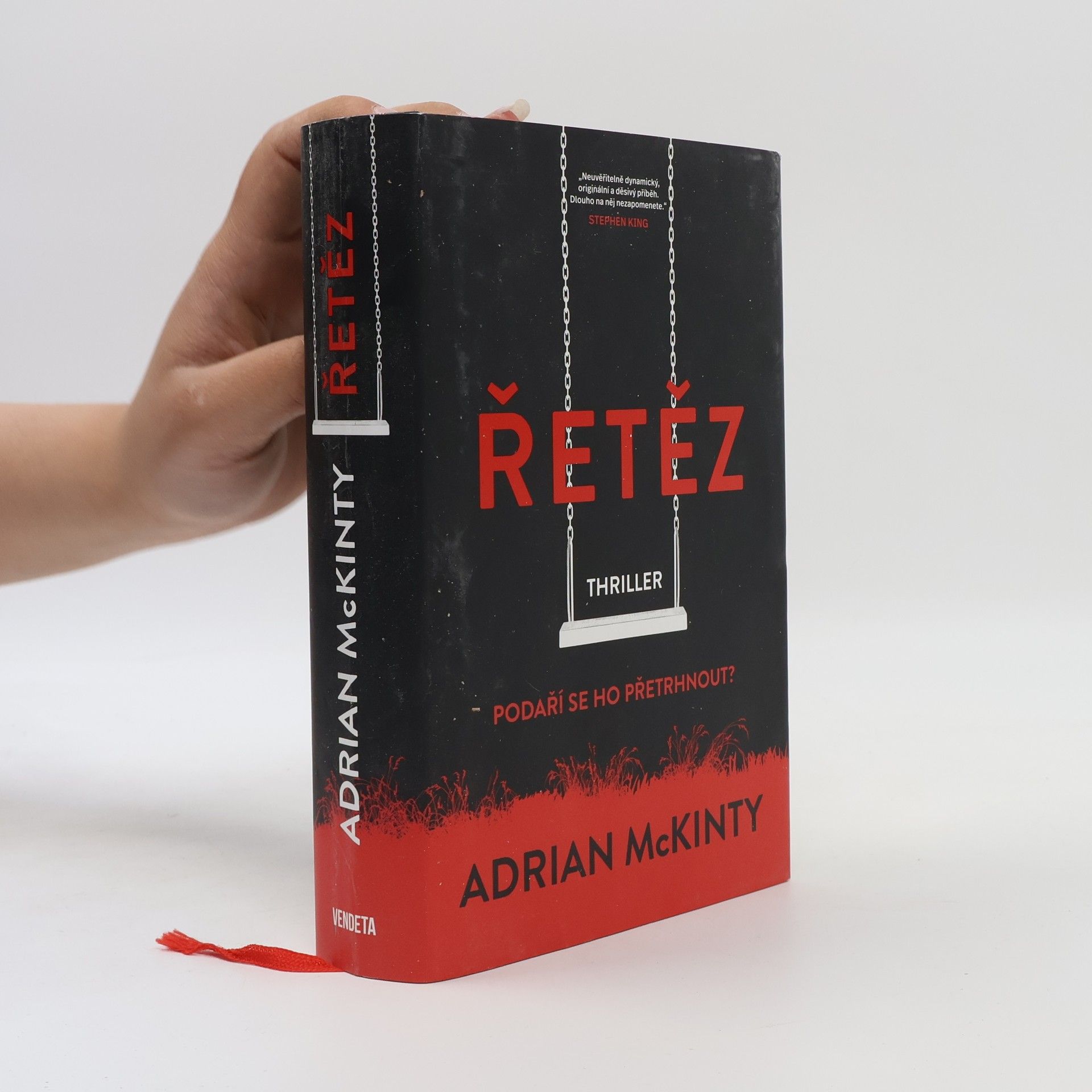 Adrian McKinty Řetěz