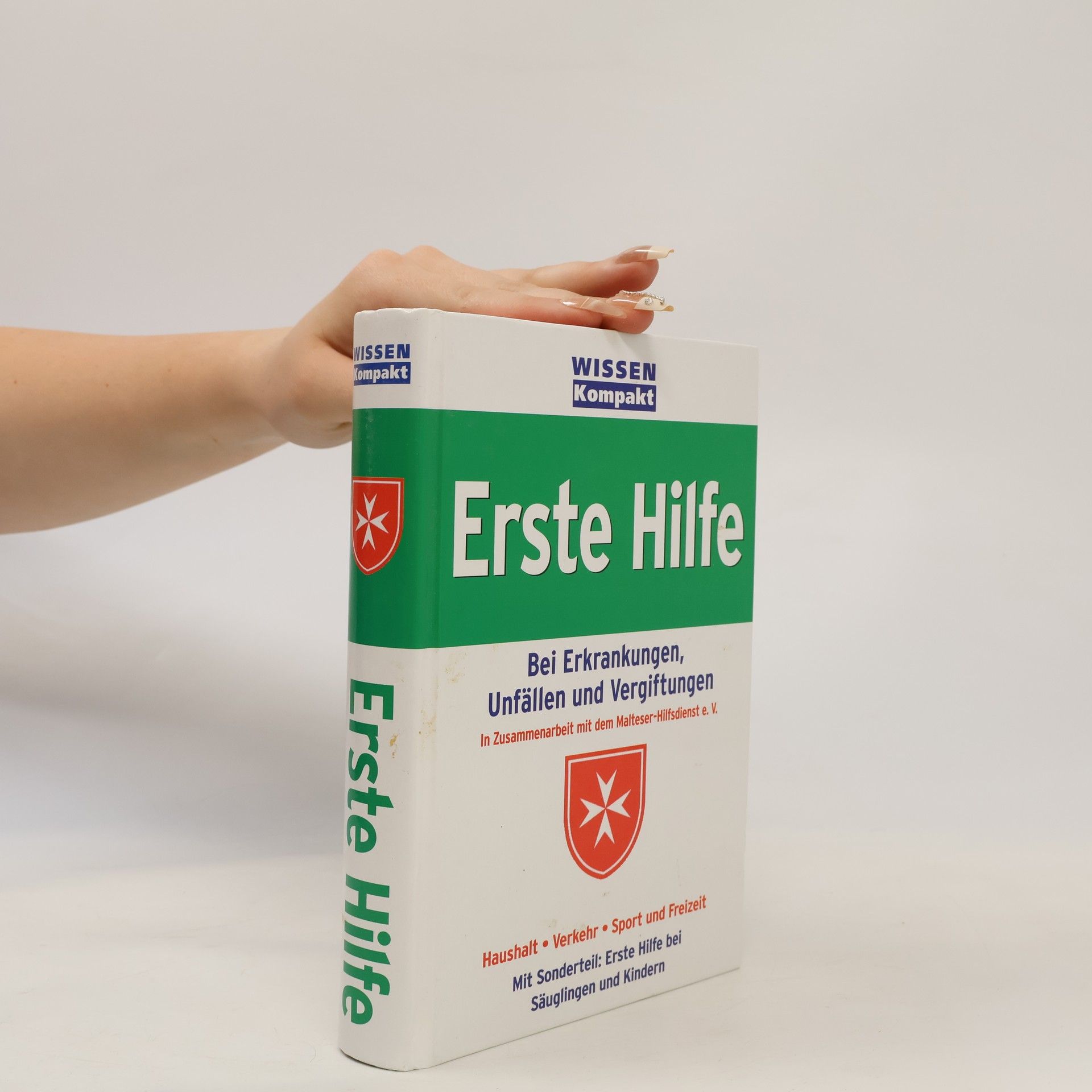 Various authors Erste Hilfe
