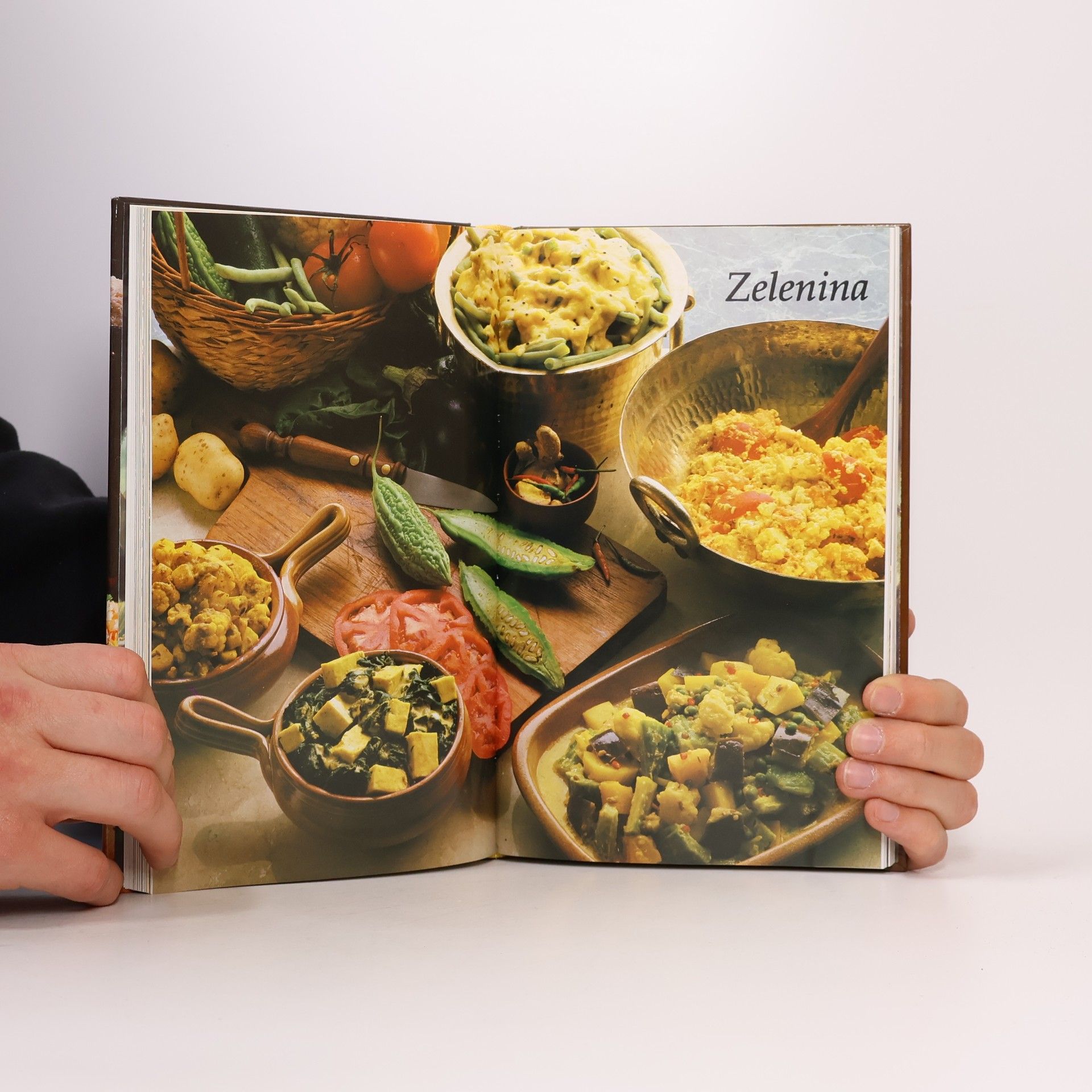 Adirádžda Dása Kršnova vegetariánská kuchařka