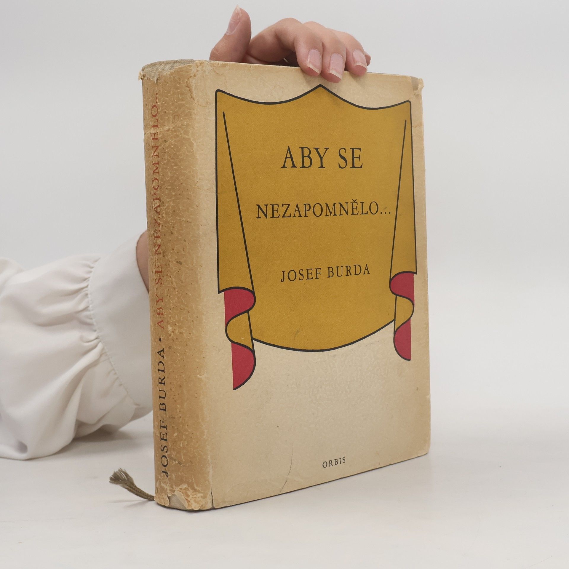 Josef Burda Aby se nezapomnělo. Svědectví o padesátileté práci v českém divadelnictví