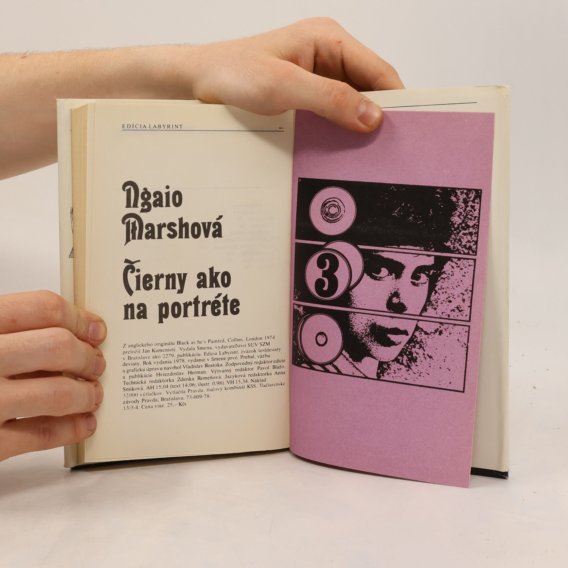 Ngaio Marsh Čierny ako na portréte