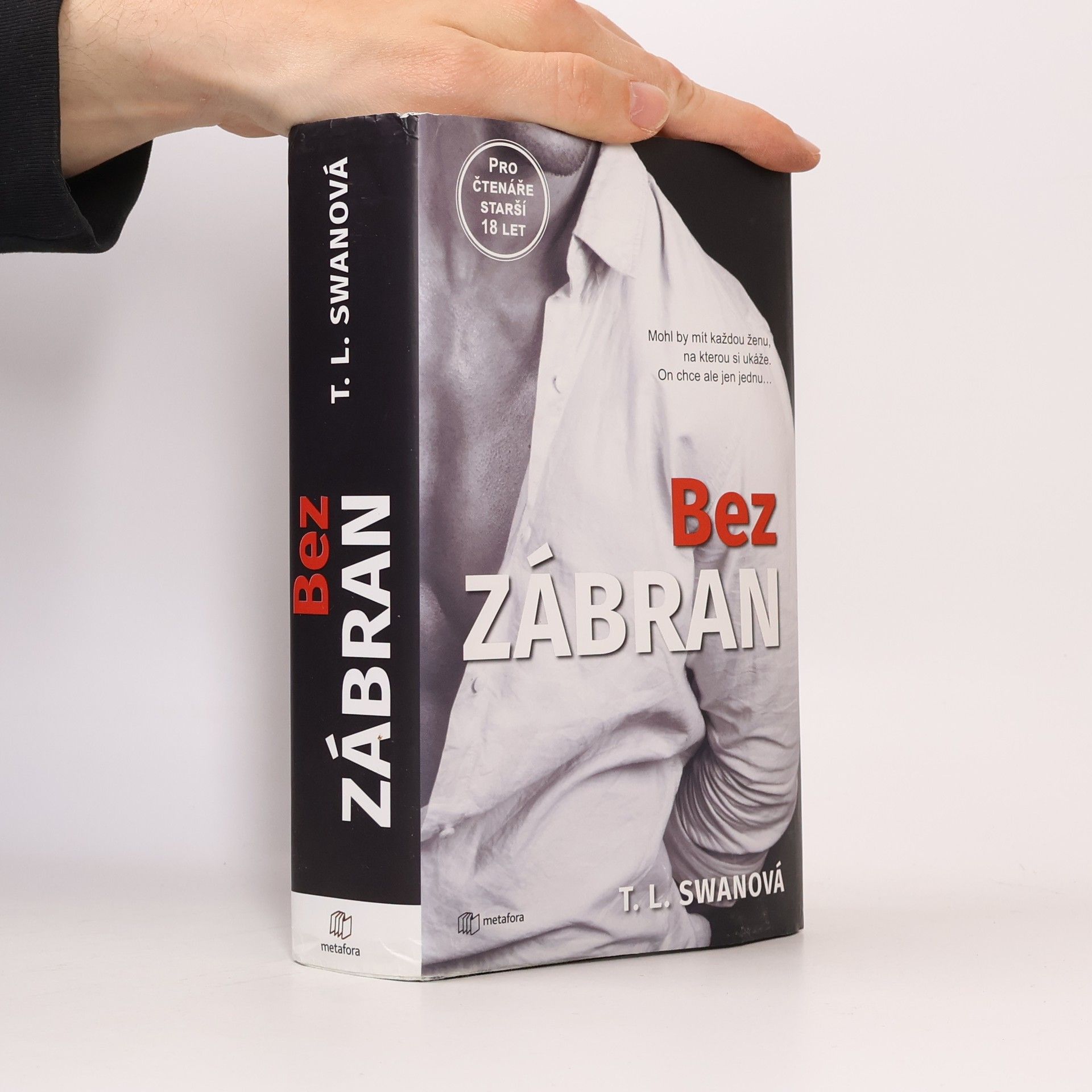 T. L. Swan Bez zábran