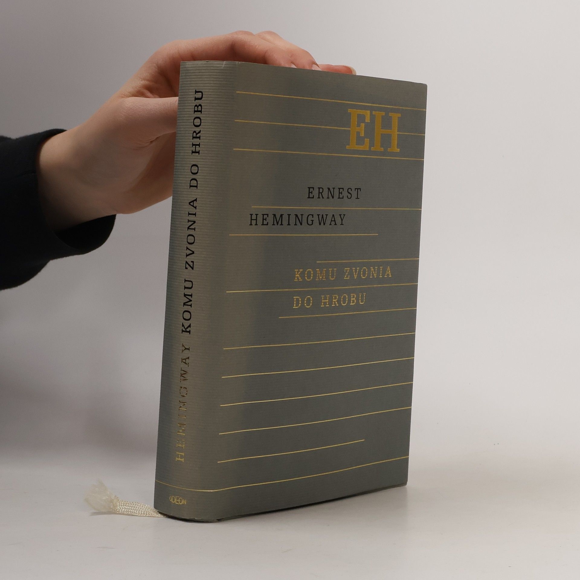 Ernest Hemingway Komu zvonia do hrobu