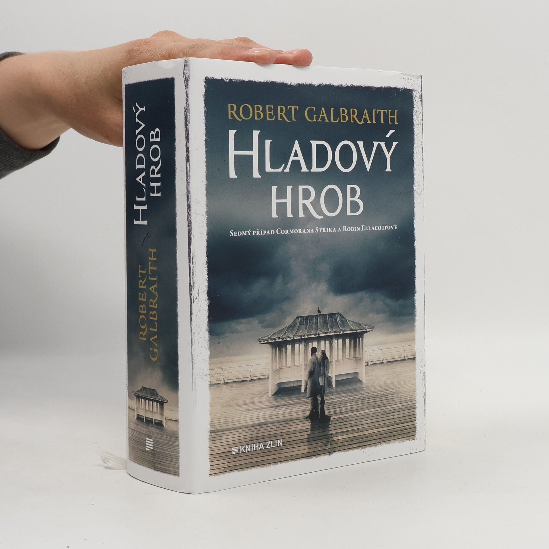 J. K. Rowling Hladový hrob