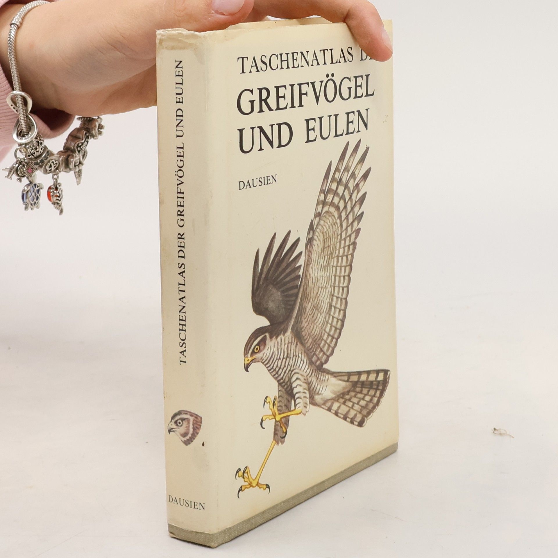 Miroslav Bouchner Taschenatlas der Greifvögel und Eulen