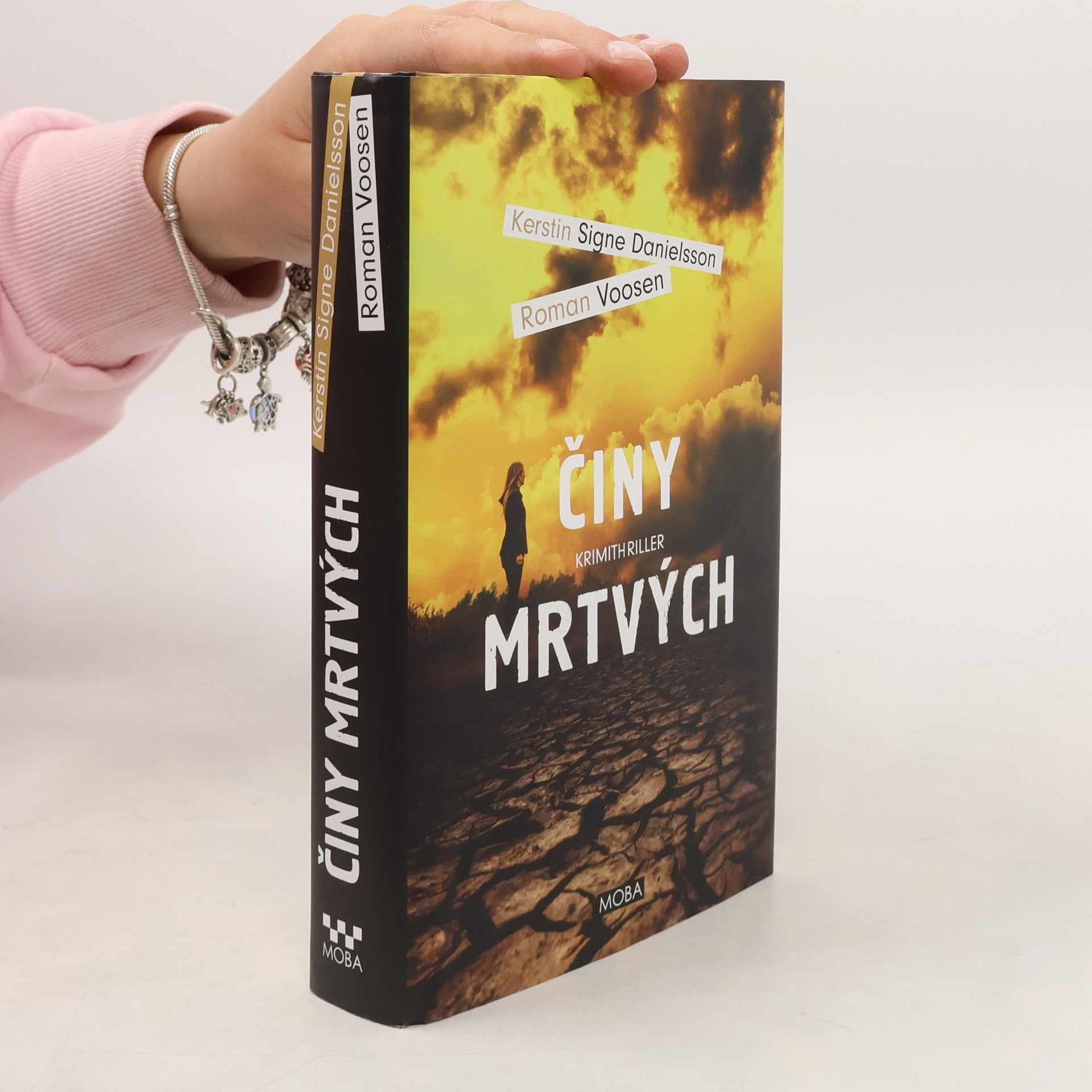 Kerstin Signe Danielsson Činy mrtvých