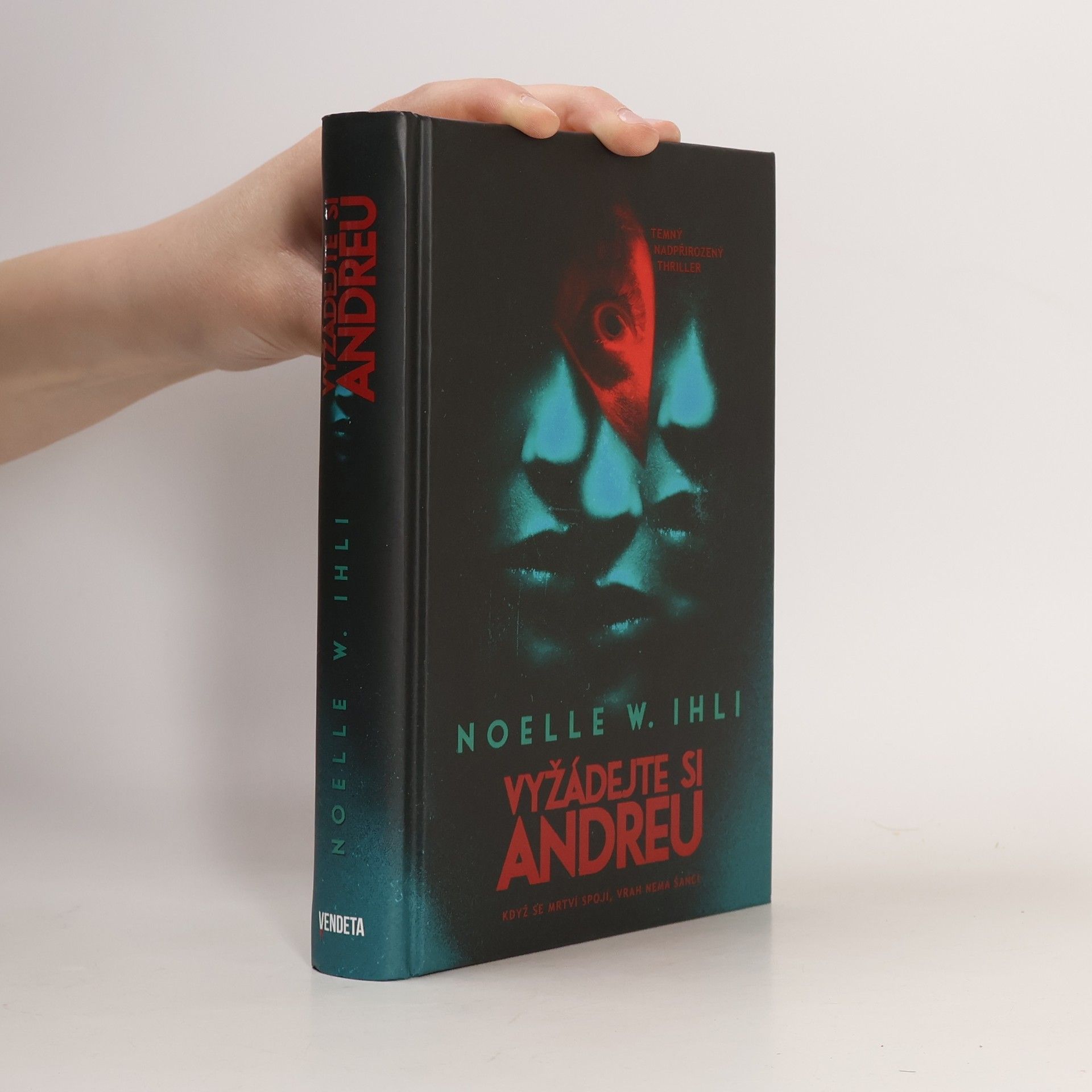 Noelle W. Ihli Vyžádejte si Andreu
