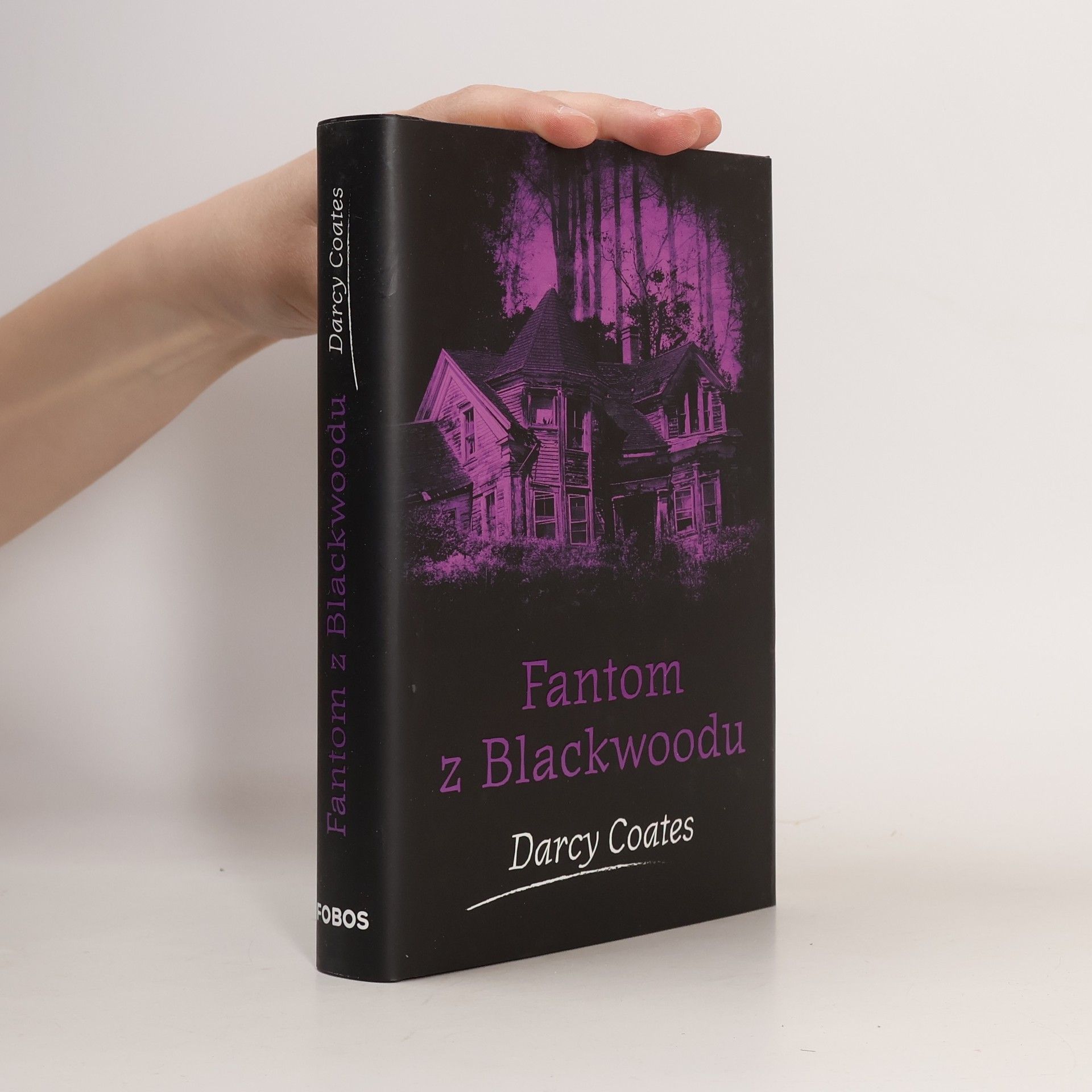 Darcy Coates Fantom z Blackwoodu