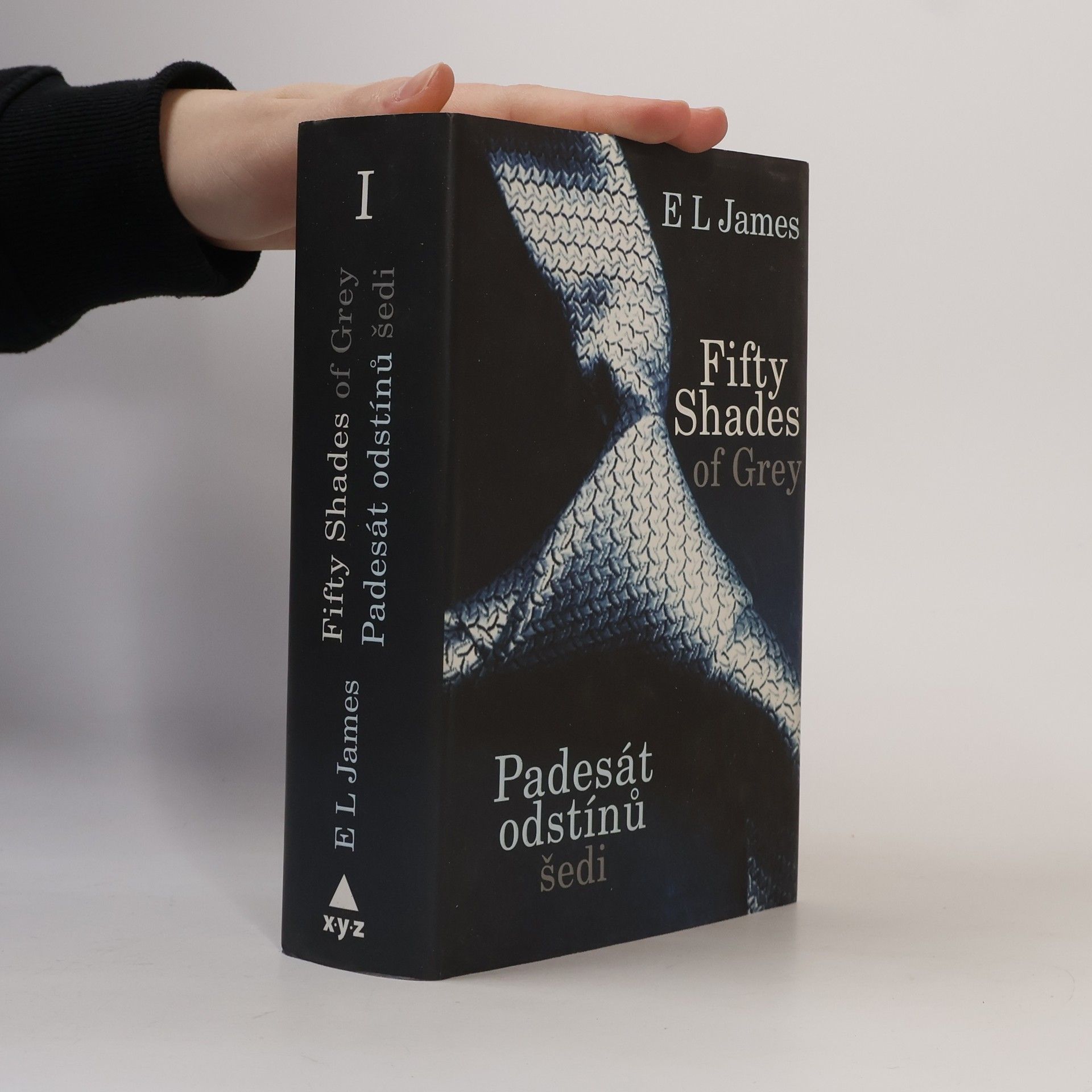 E L James Padesát odstínů šedi
