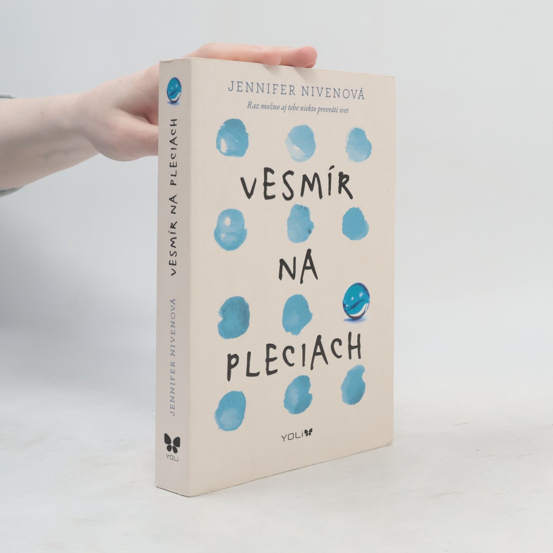 Jennifer Niven Vesmír na pleciach