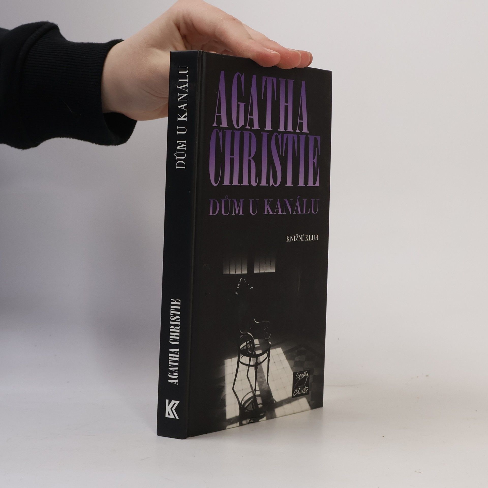 Agatha Christie Dům u kanálu