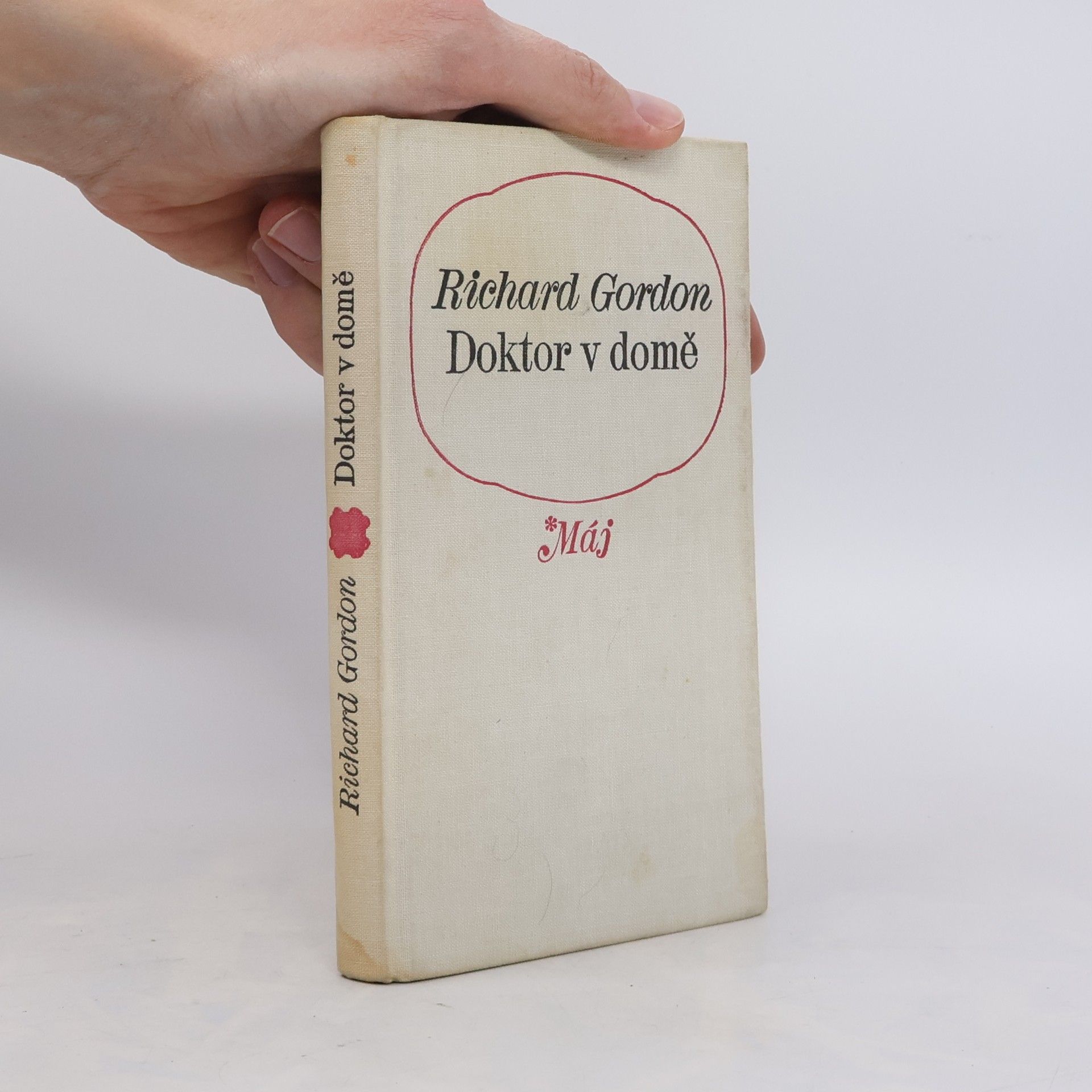 Richard Gordon Doktor v domě