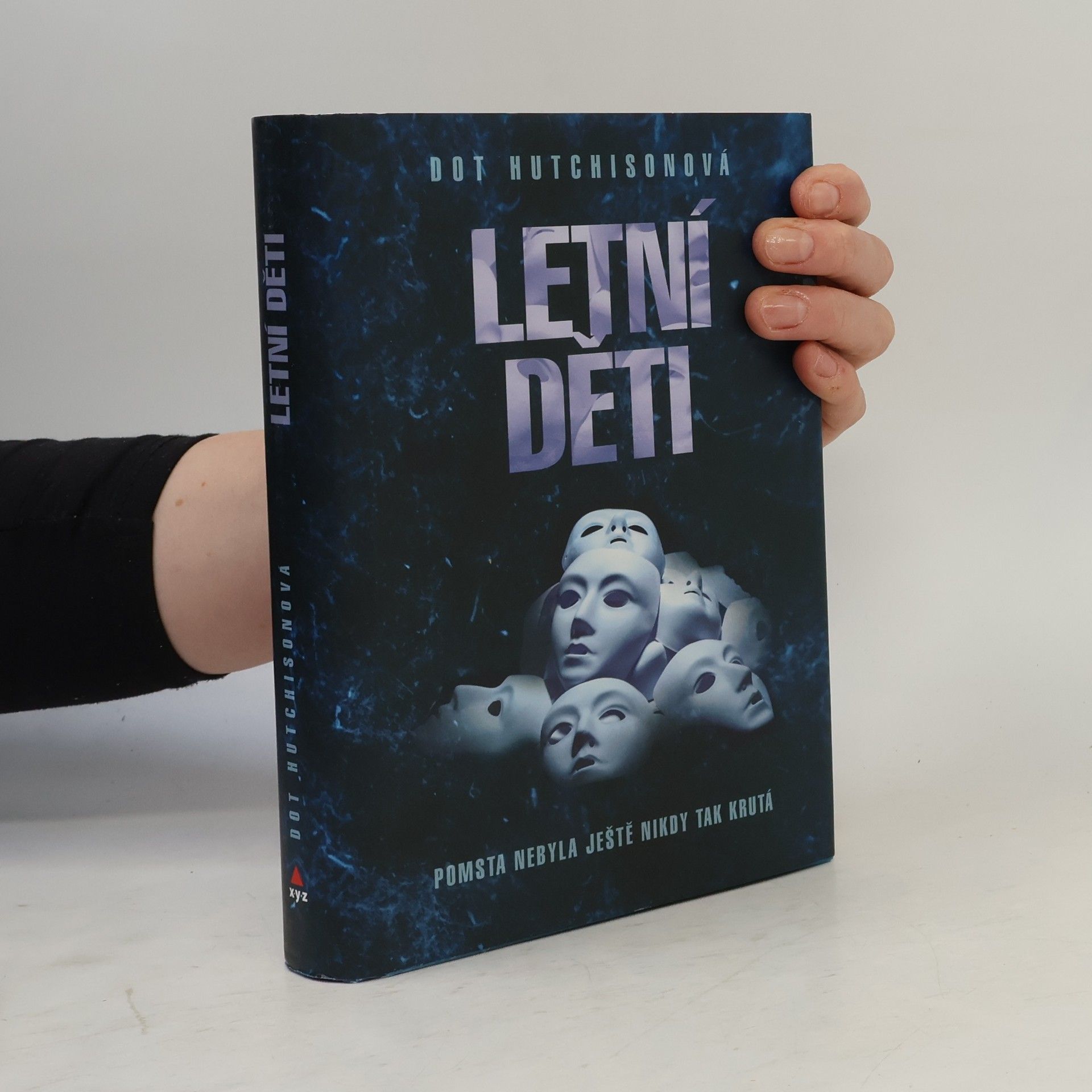 Dot Hutchison Letní děti