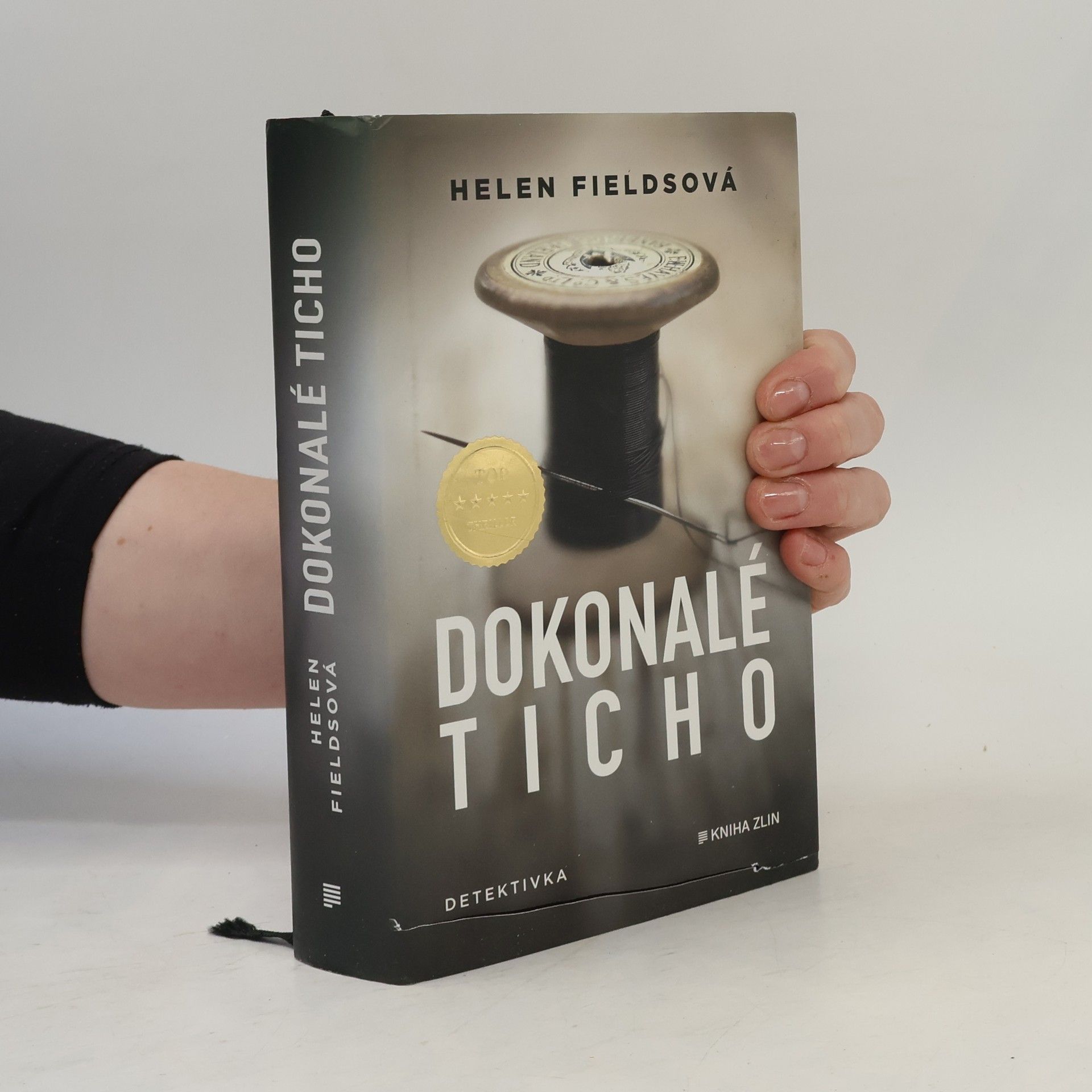 Helen Fields Dokonalé ticho