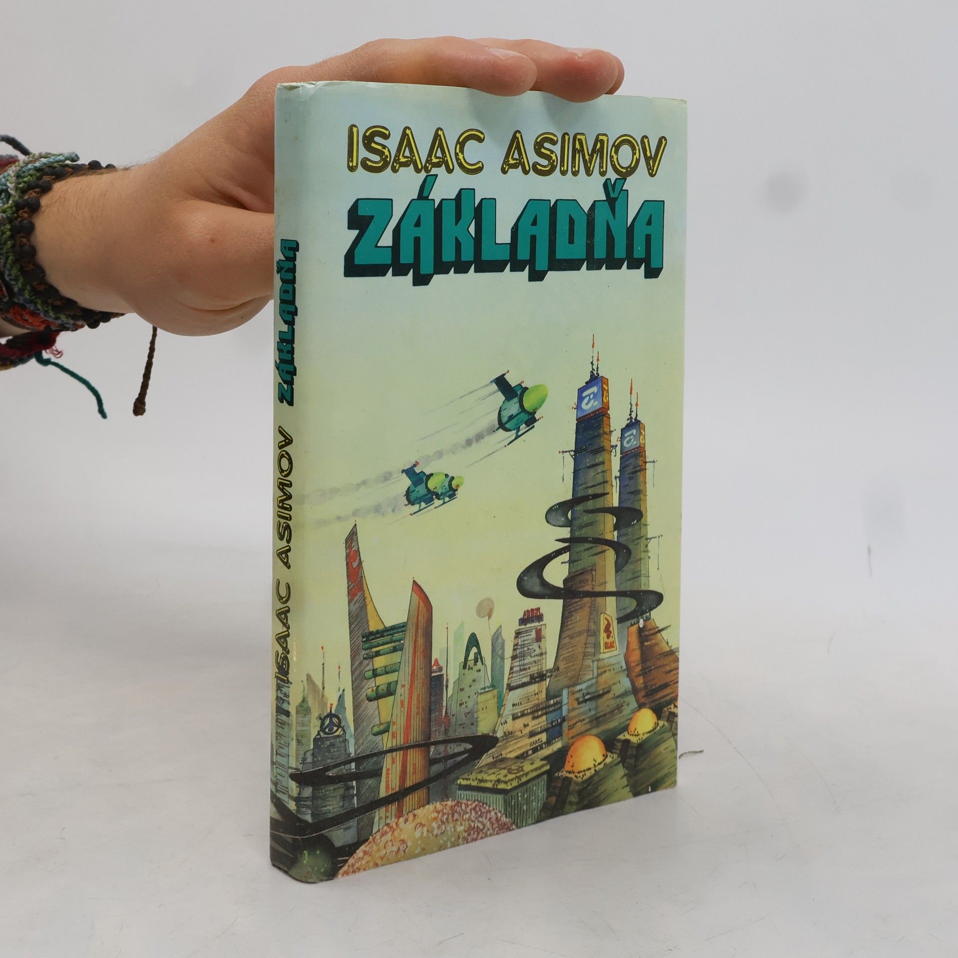 Isaac Asimov Základňa