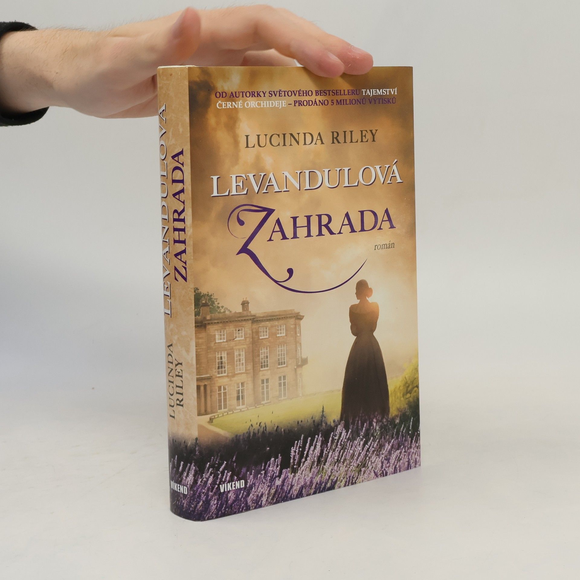 Lucinda Riley Levandulová zahrada