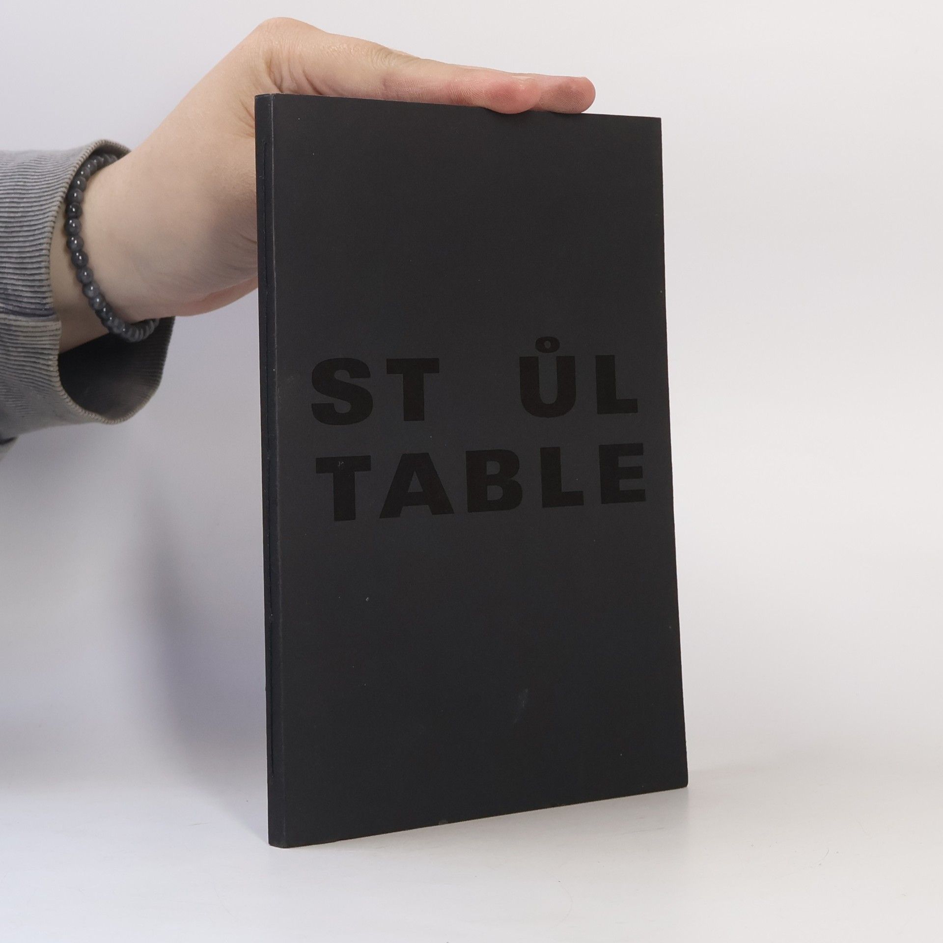 Ivan Janoušek St ůl. Table
