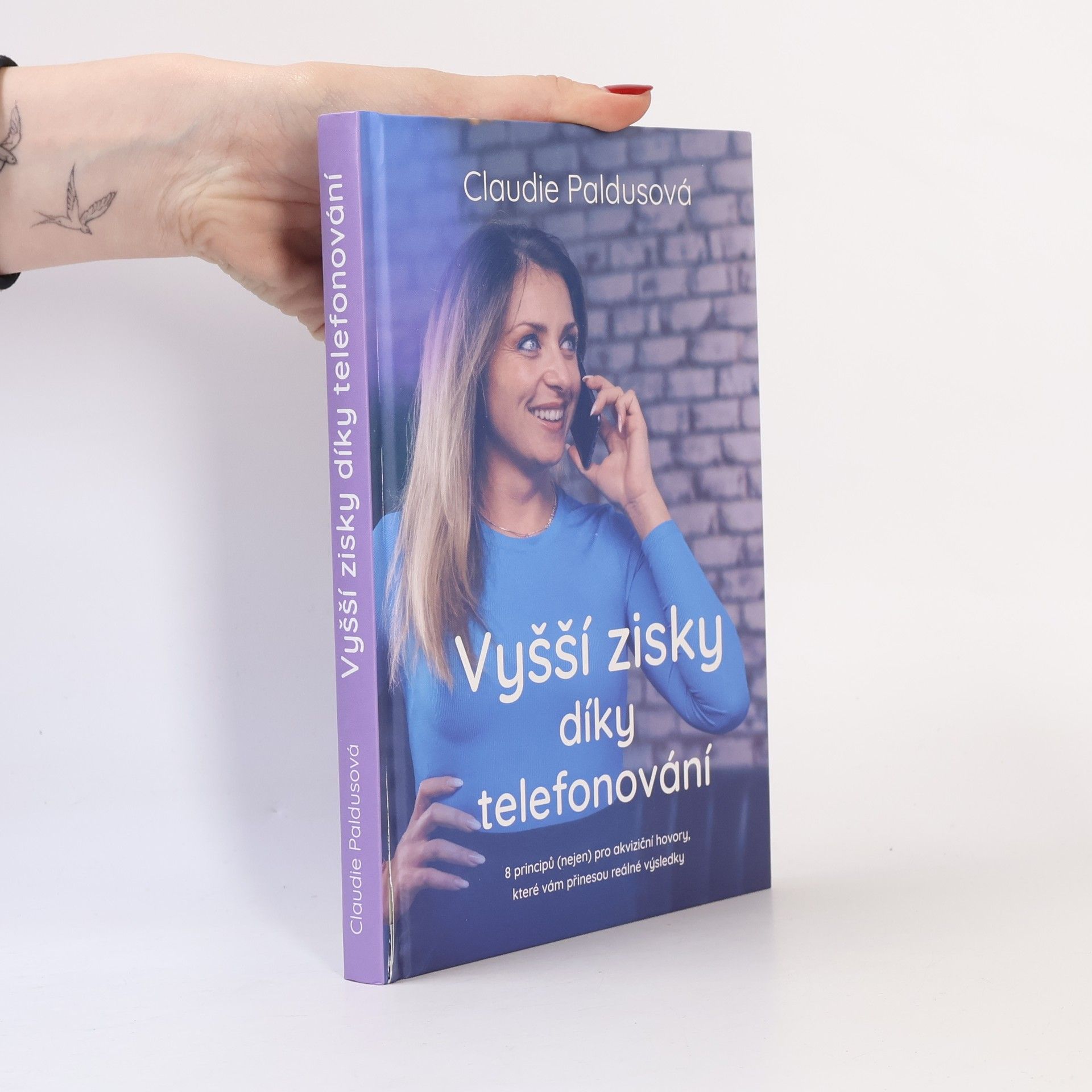 Claudie Paldusová Vyšší zisky díky telefonování