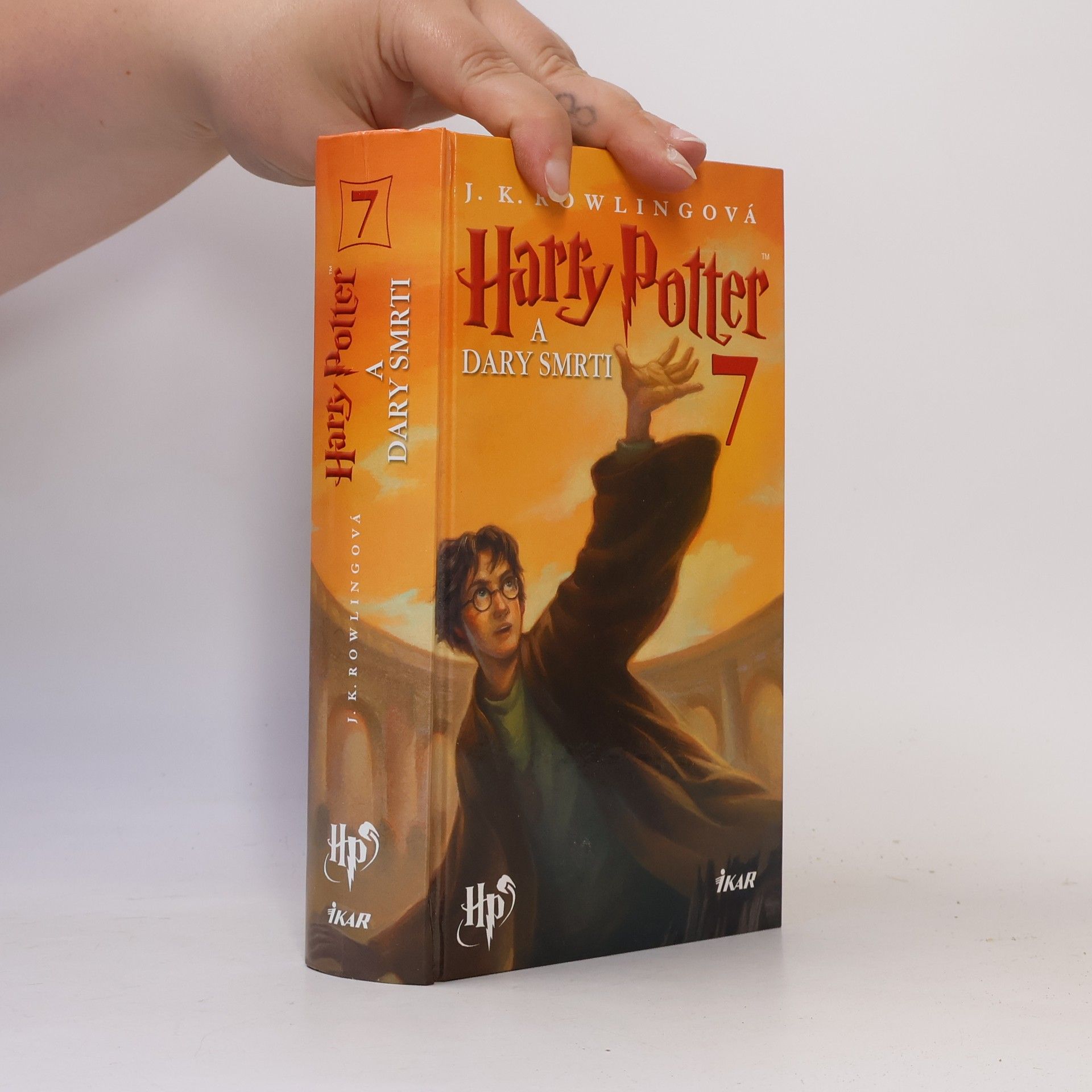 J. K. Rowling Harry Potter a dary smrti